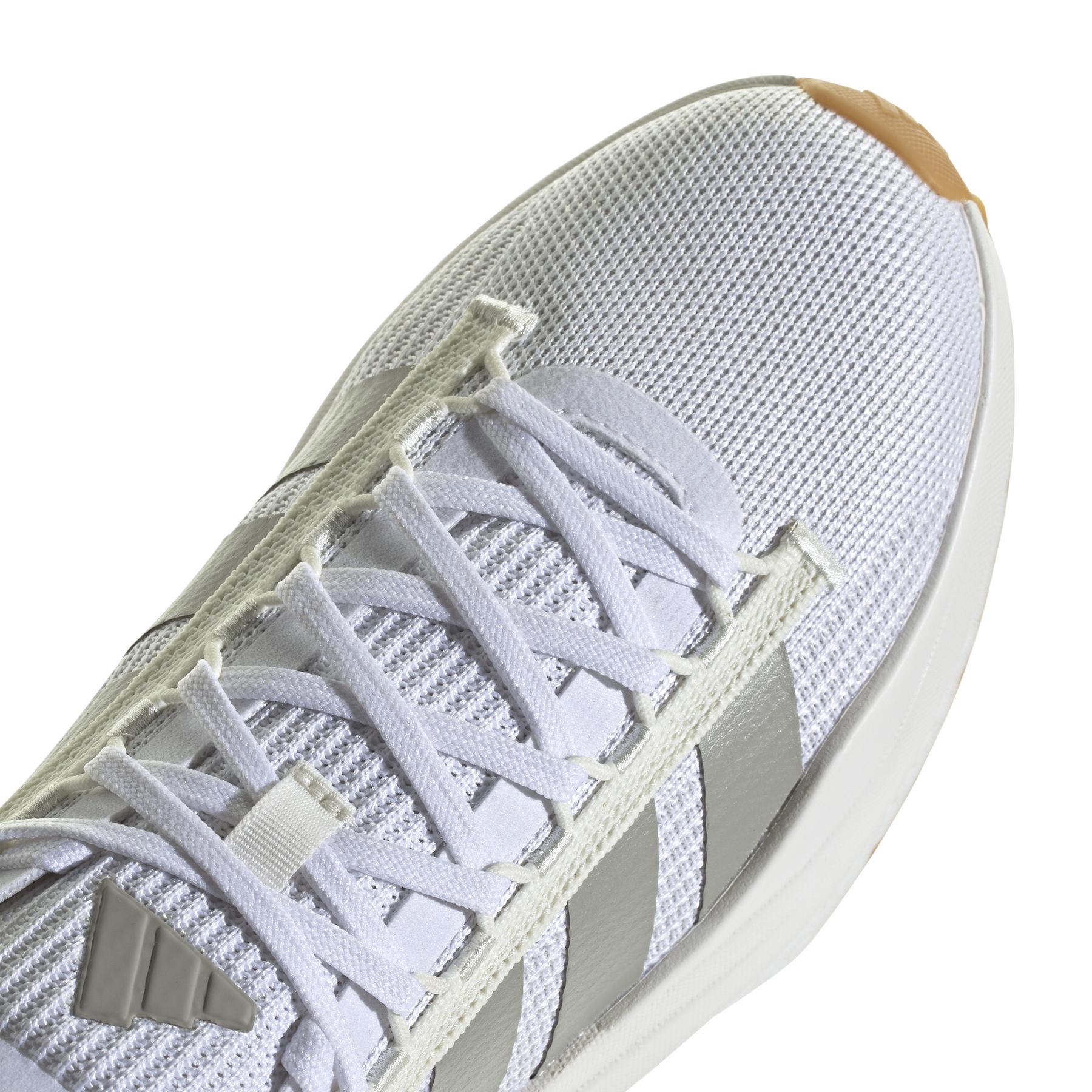 product/a/d/adidas_id5239_8_footwear_photography_detail_view_1_white-030824x.jpg