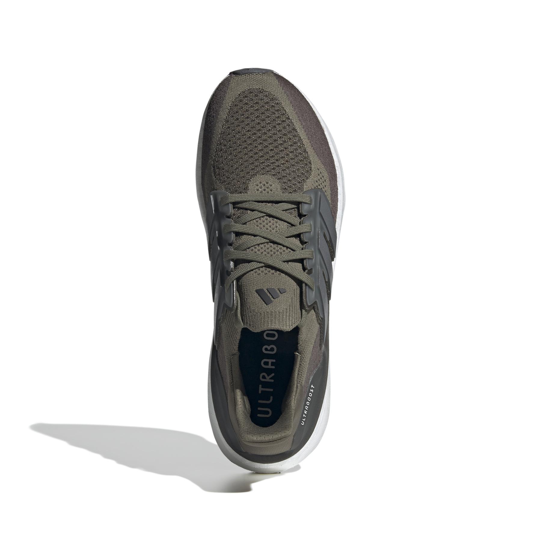 product/a/d/adidas_id8815_3_footwear_photography_top_portrait_view_white.jpg
