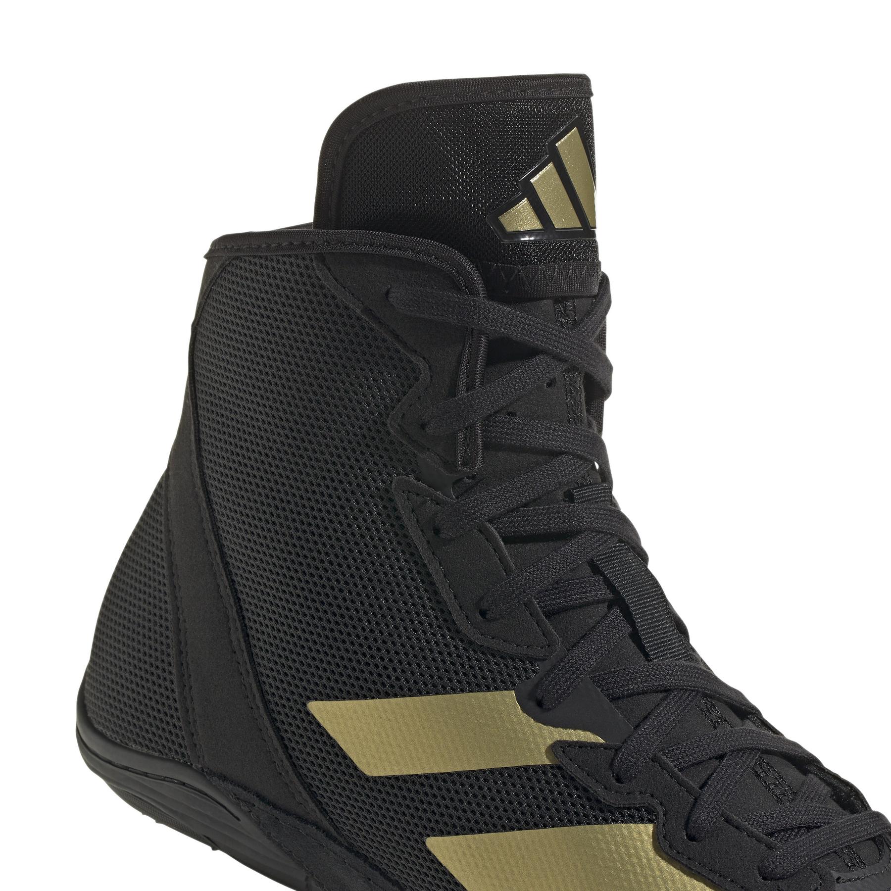 product/a/d/adidas_ie3207_9_footwear_photography_detail_view_2_white.jpg