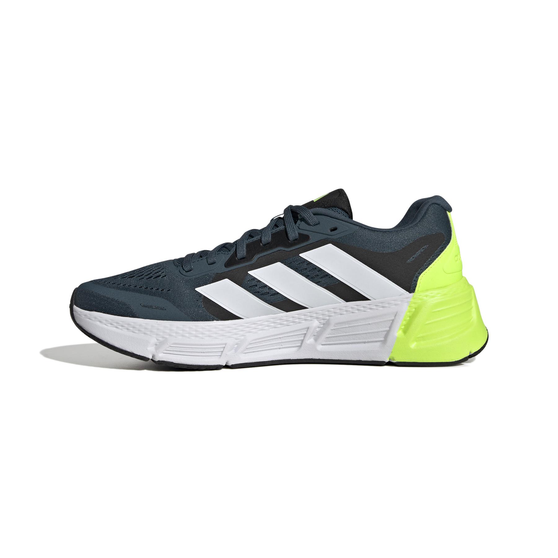 product/a/d/adidas_if2232_5_footwear_photography_side_medial_center_view_white_nw.jpg