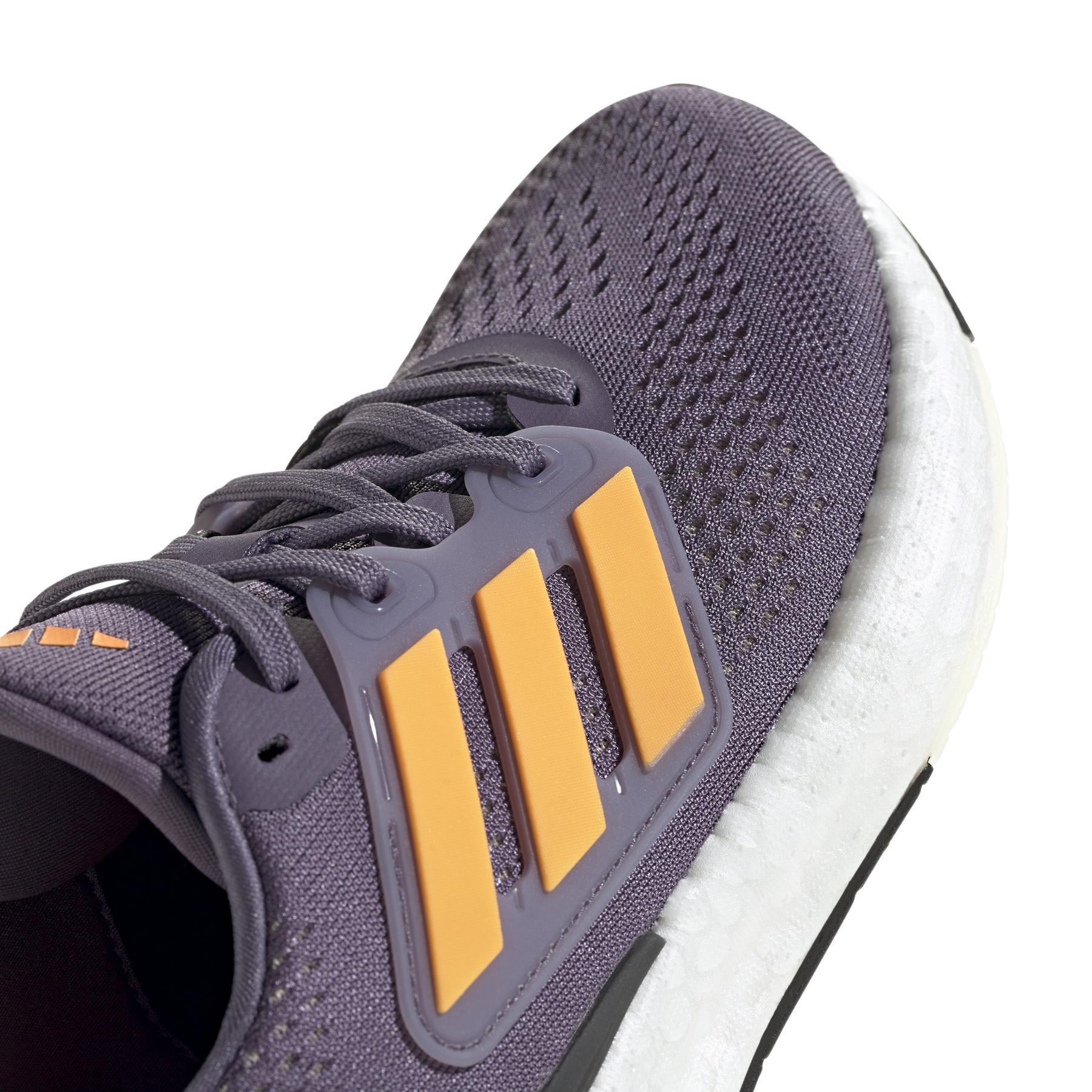 product/a/d/adidas_if2388_8_footwear_photography_detail_view_1_white-nw091625.jpg