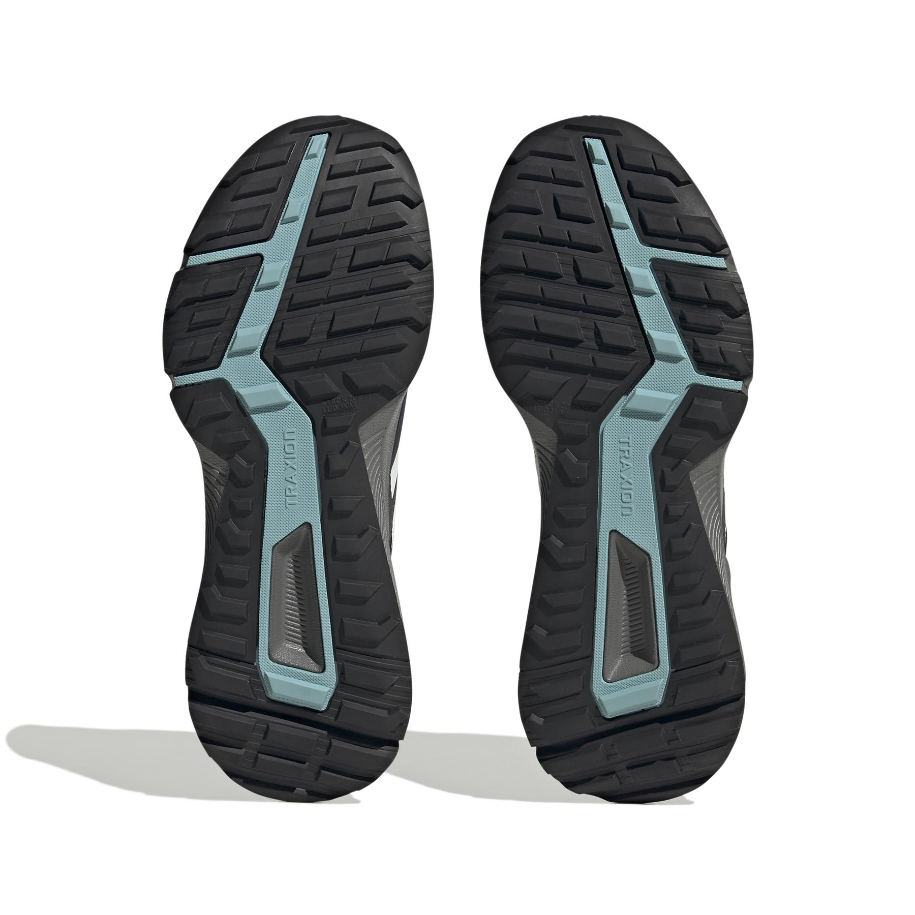 product/a/d/adidas_if5030_4_footwear_photography_bottom_view_white.jpg