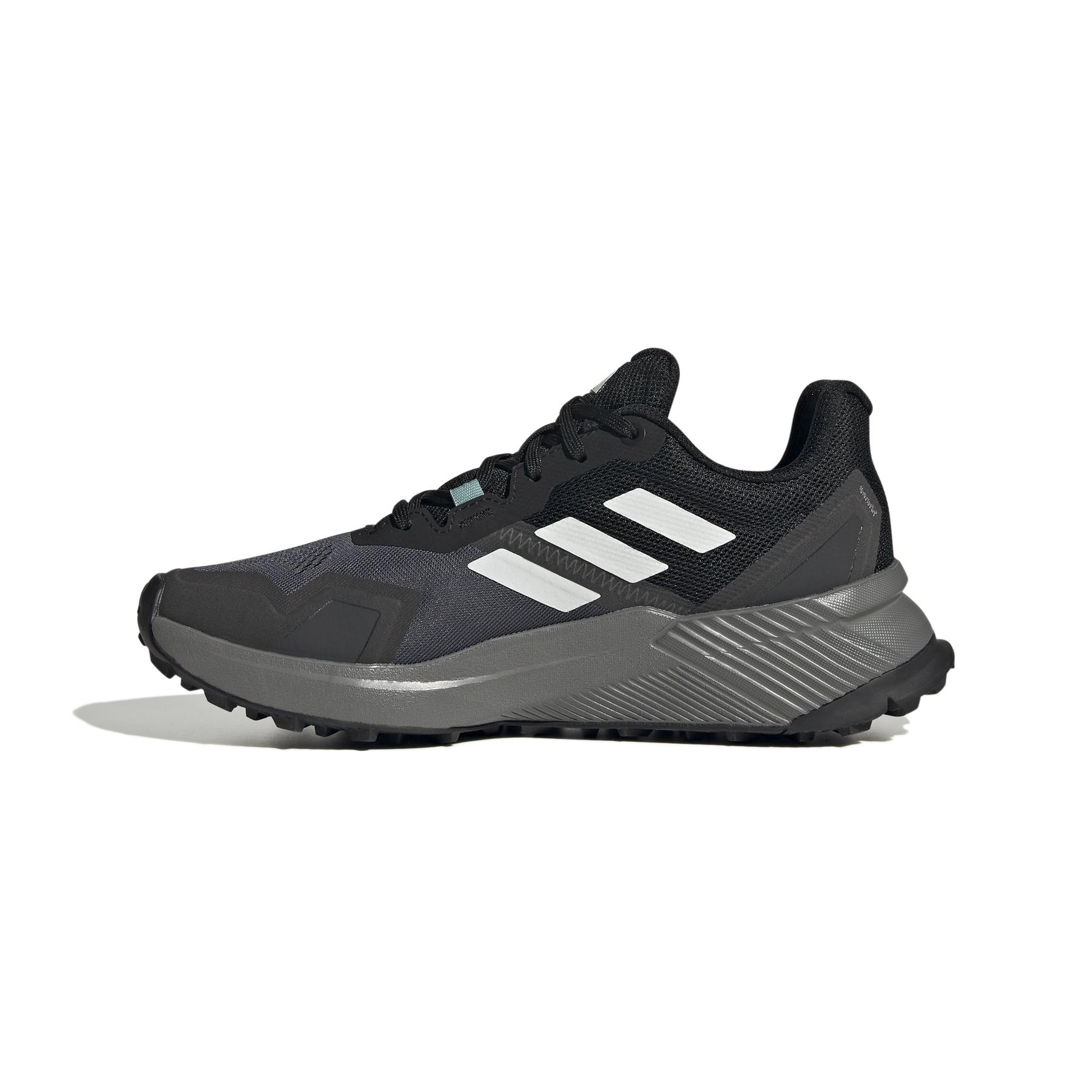 product/a/d/adidas_if5030_5_footwear_photography_side_medial_center_view_white.jpg