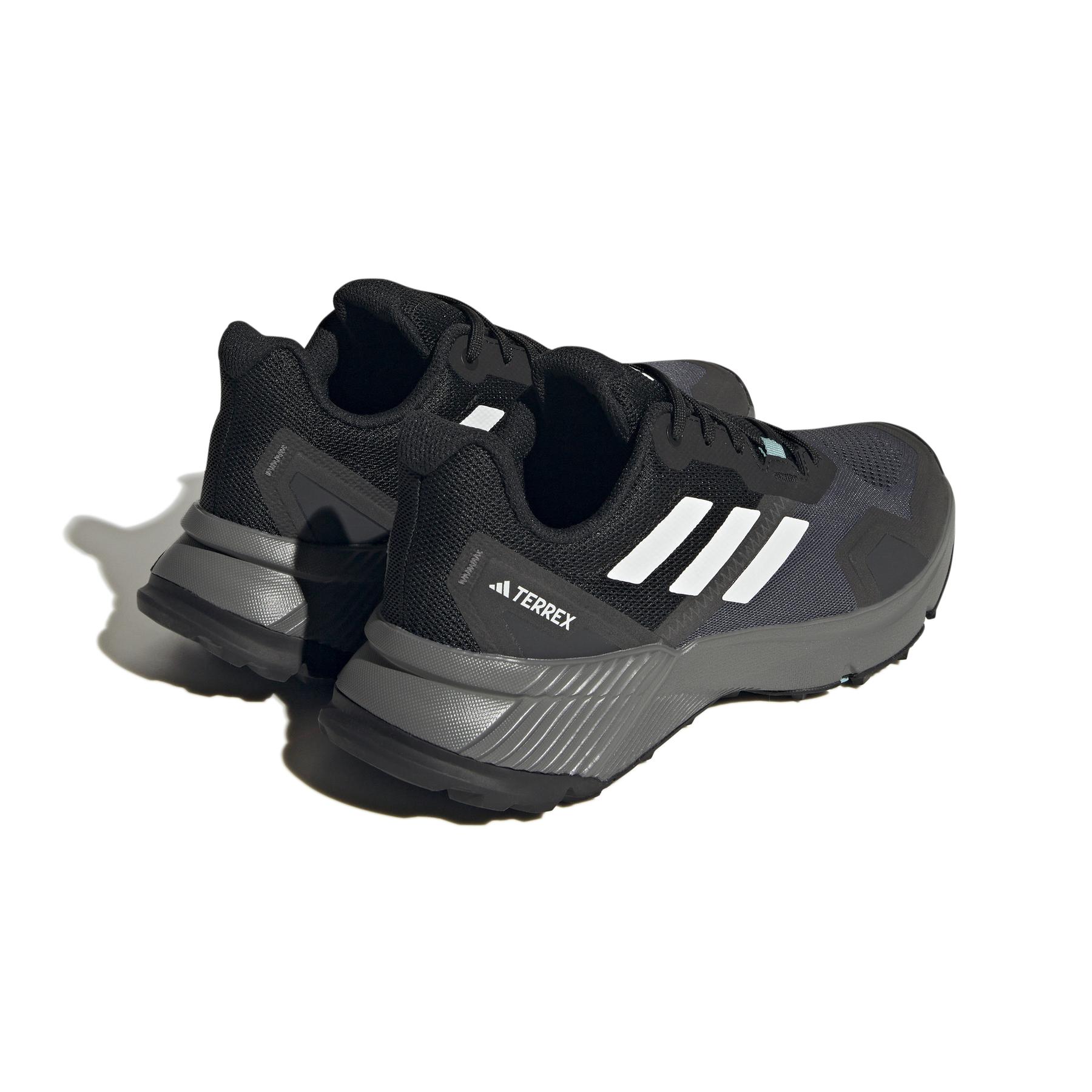 product/a/d/adidas_if5030_7_footwear_photography_back_lateral_top_view_white.jpg