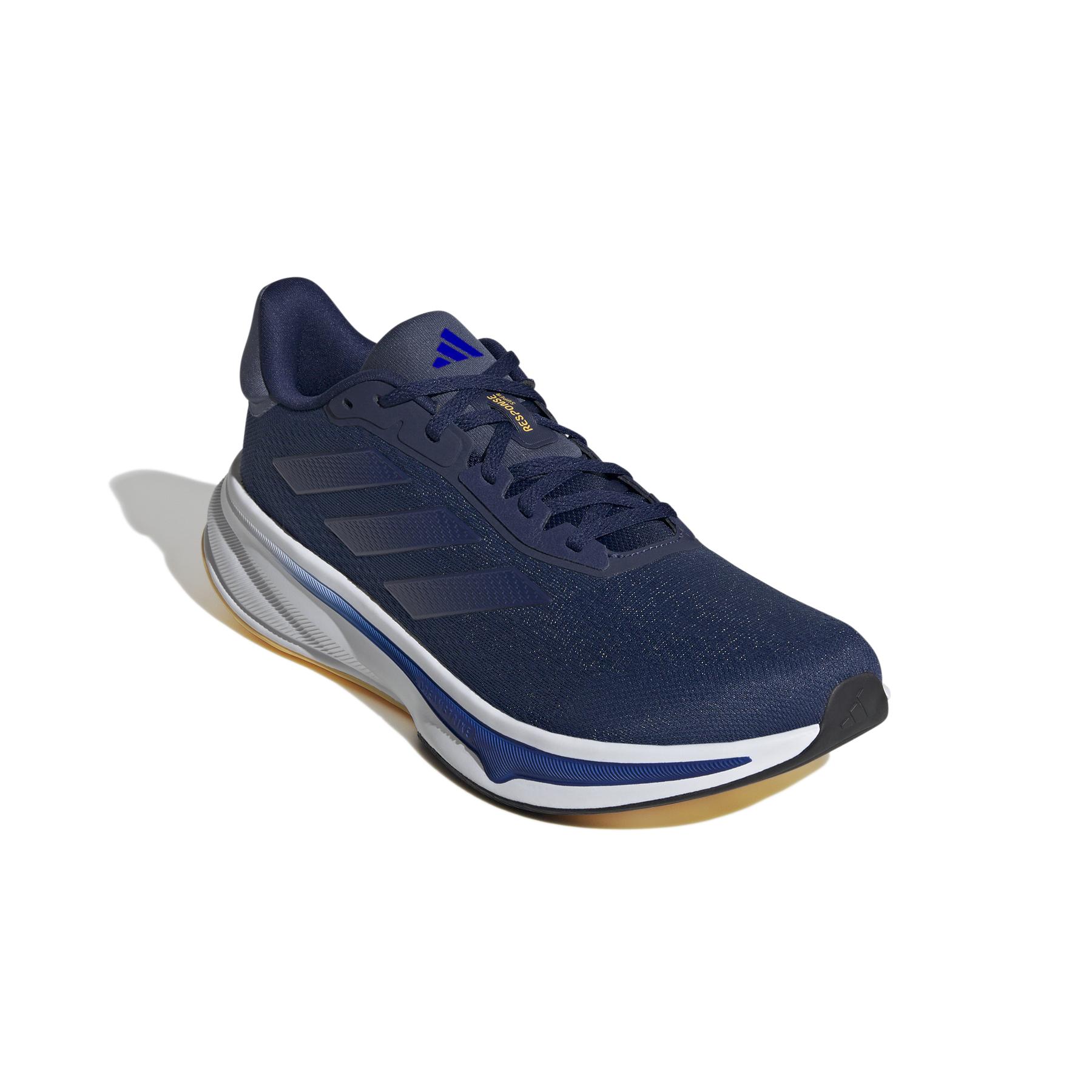 product/a/d/adidas_if8598_6_footwear_photography_front_lateral_top_view_white.jpg
