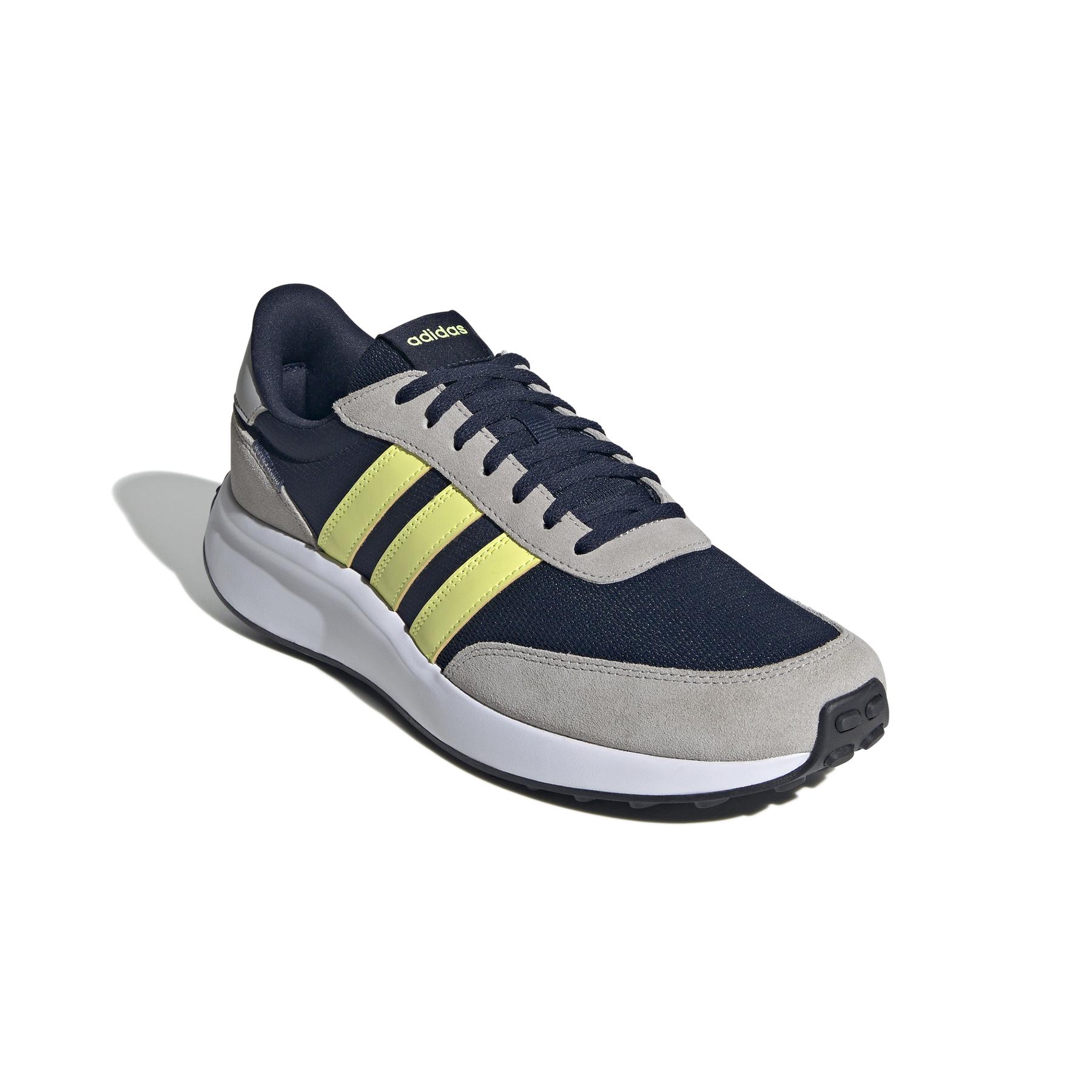 product/a/d/adidas_ig1184_6_footwear_photography_front_lateral_top_view_white.jpg