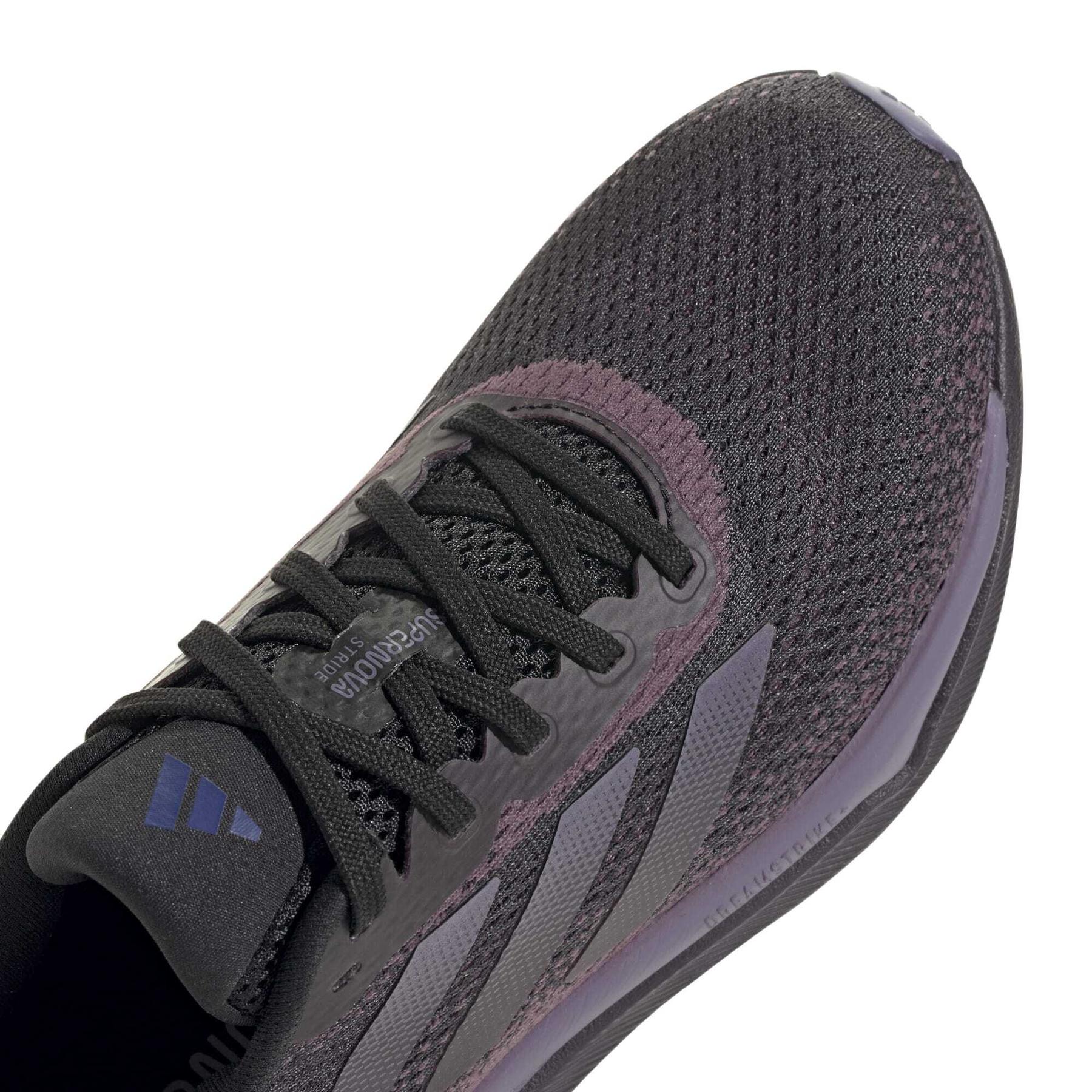 product/a/d/adidas_ig8290_8_footwear_photography_detail_view_1_white.jpg