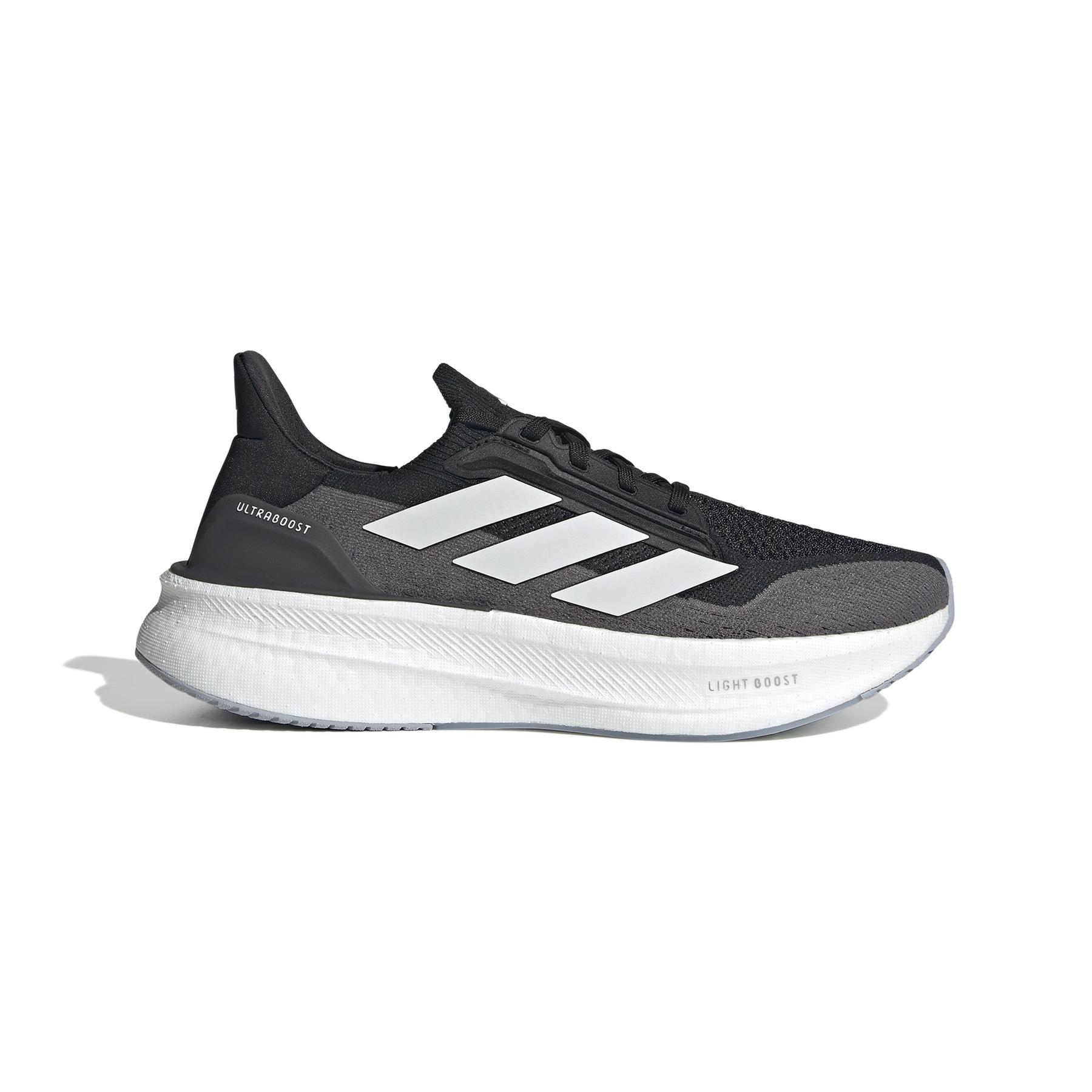 product/a/d/adidas_ih3110_1_footwear_photography_side_lateral_center_view_white.jpg