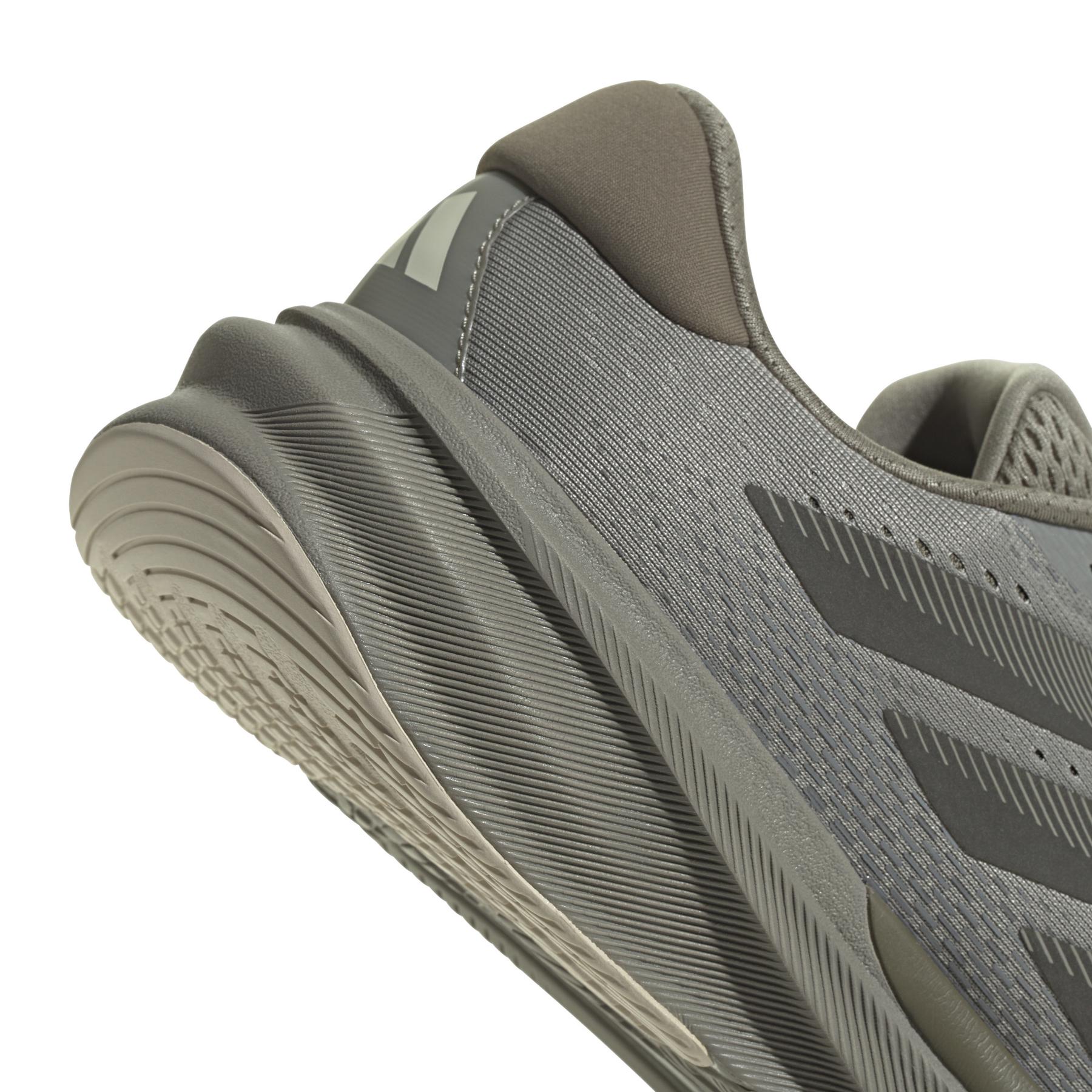 product/a/d/adidas_ih8646_8_footwear_photography_detail_view_1_white-nw091625.jpg