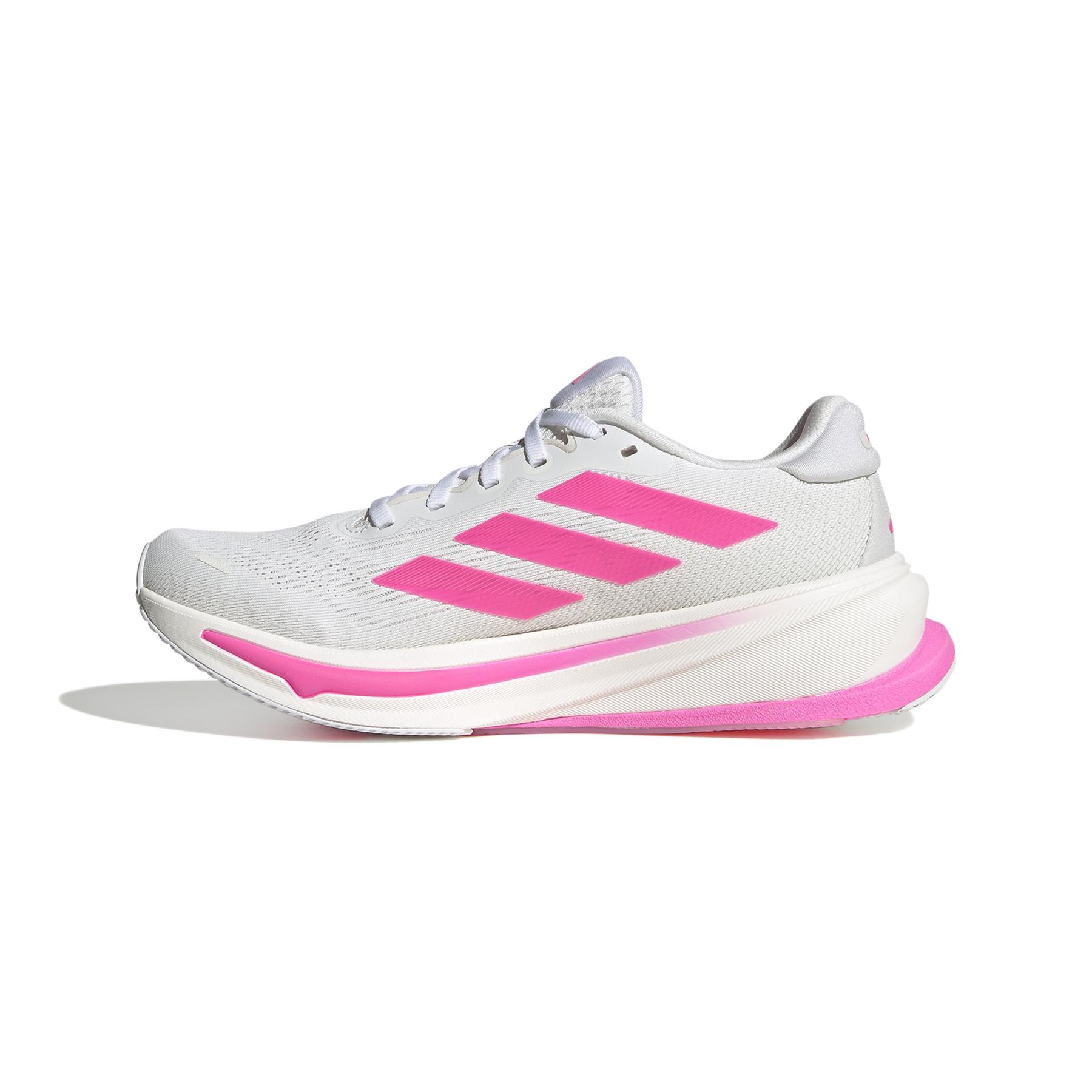 product/a/d/adidas_ih8664_5_footwear_photography_side_medial_center_view_white-nw091625.jpg
