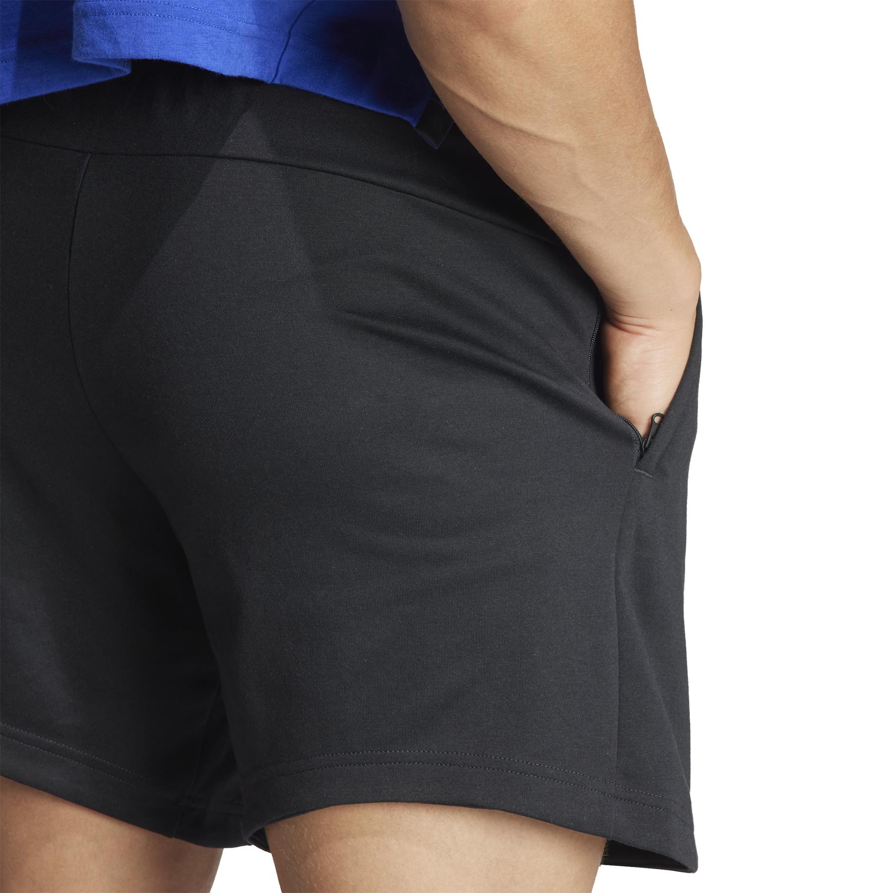 product/a/d/adidas_il7145_7_apparel_on_model_detail_view_2_white.jpg