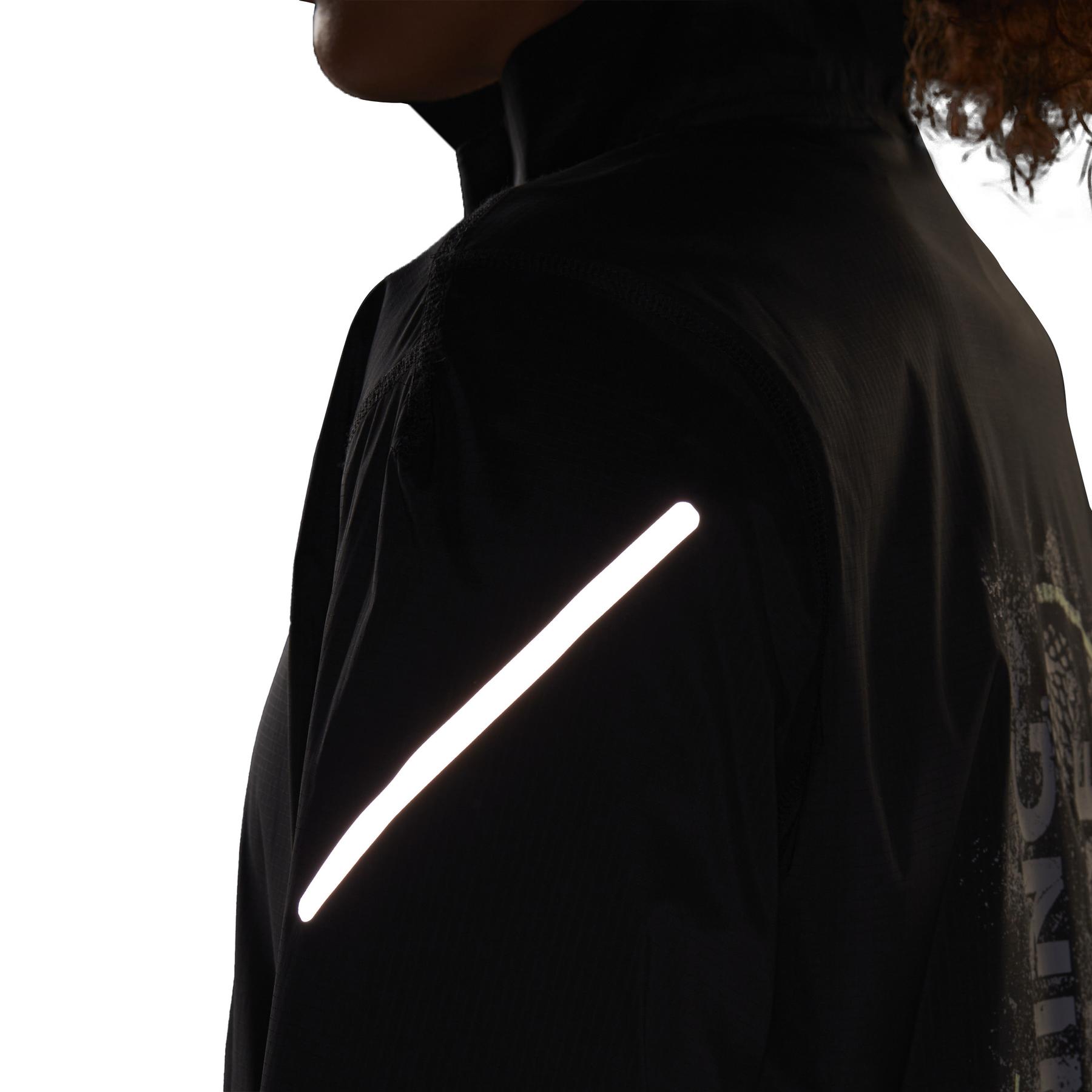 product/a/d/adidas_il7178_8_apparel_on_model_detail_view_2_white.jpg
