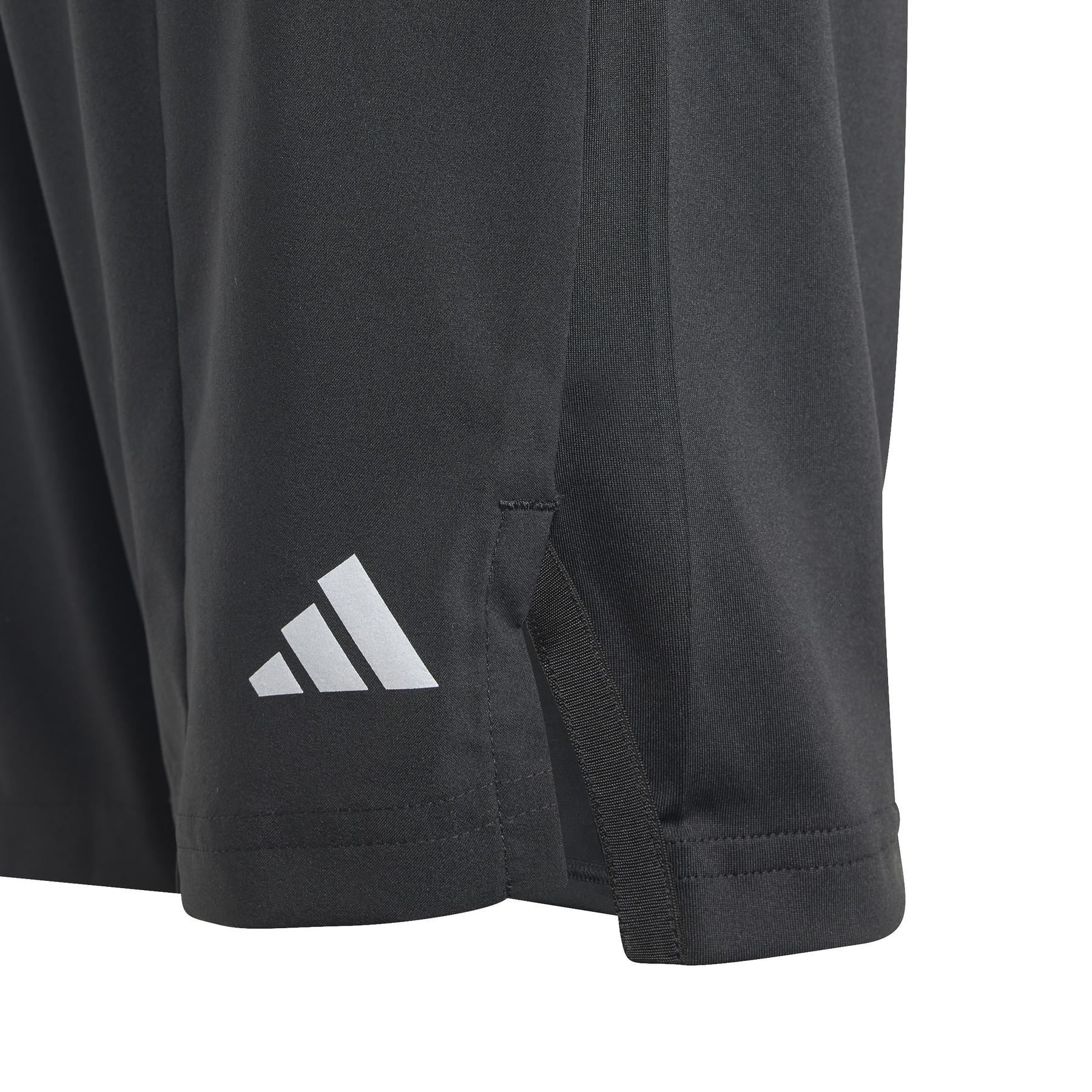 product/a/d/adidas_in1662_4_apparel_photography_detail_view_1_white.jpg