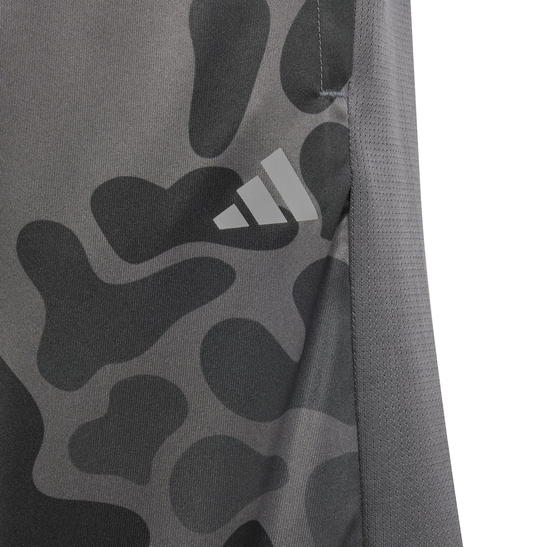 product/a/d/adidas_ip3982_4_apparel_photography_detail_view_1_white.jpg