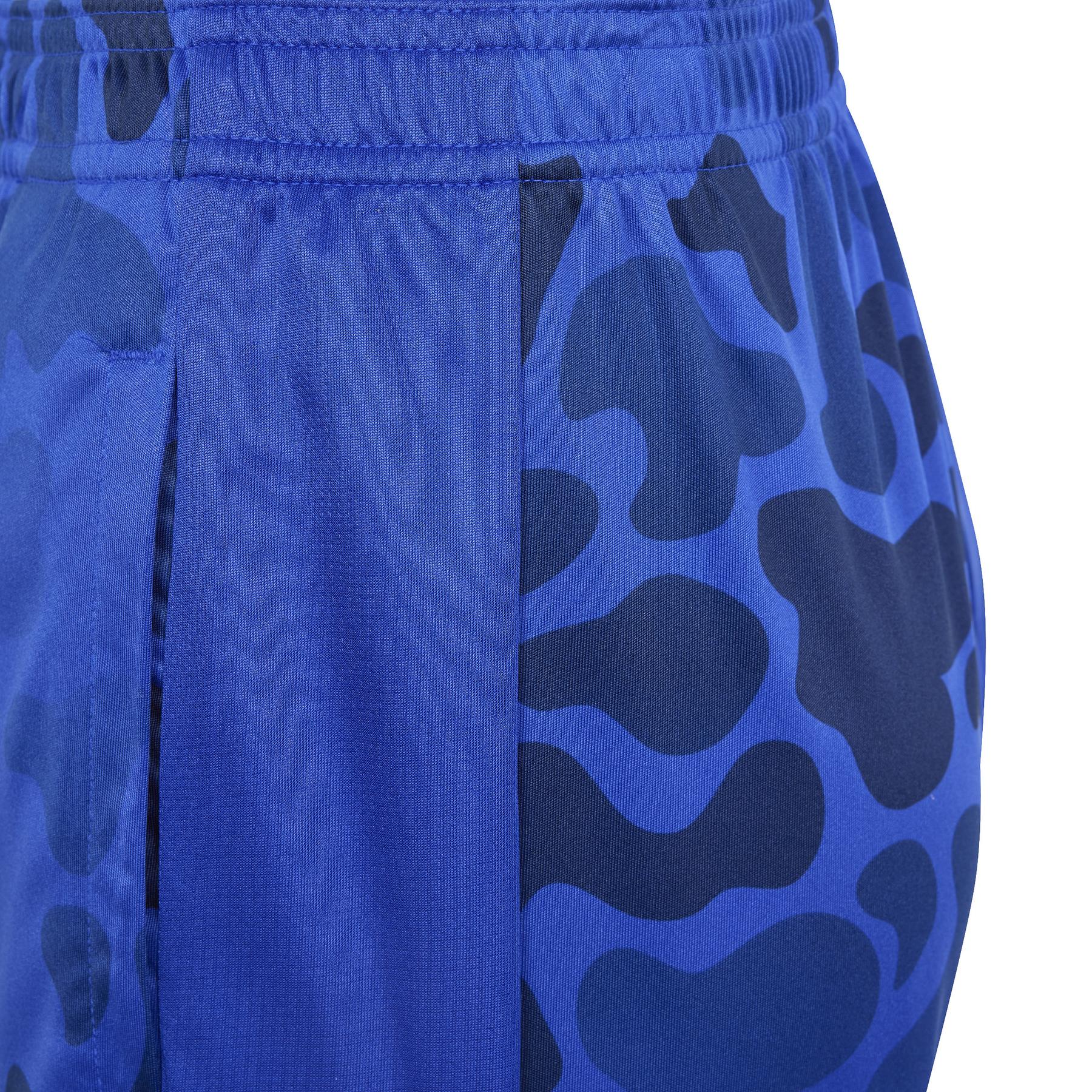 product/a/d/adidas_ir7525_6_apparel_photography_detail_view_3_white.jpg