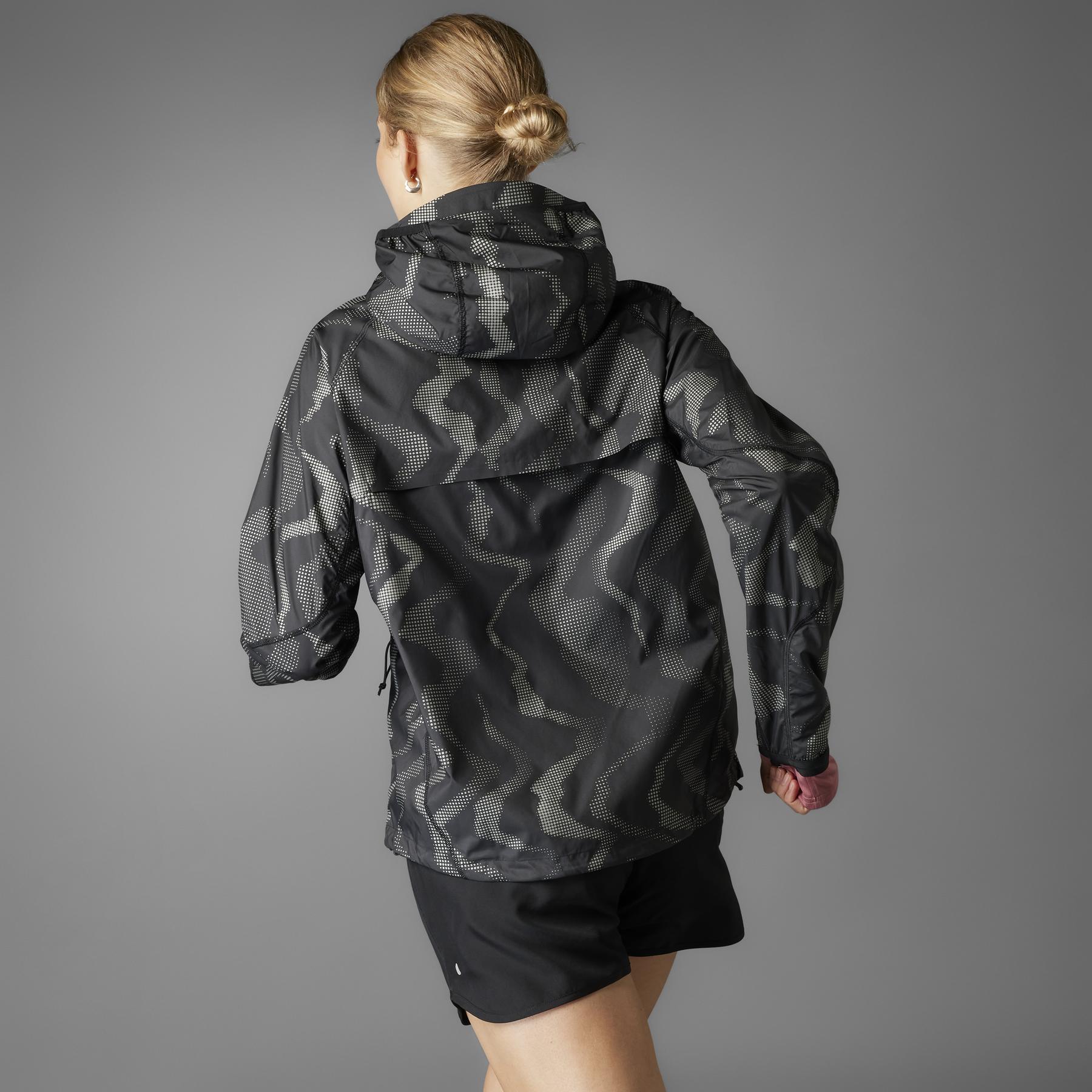product/a/d/adidas_it3445_11_apparel_photography_heromrktng_view_3.jpg
