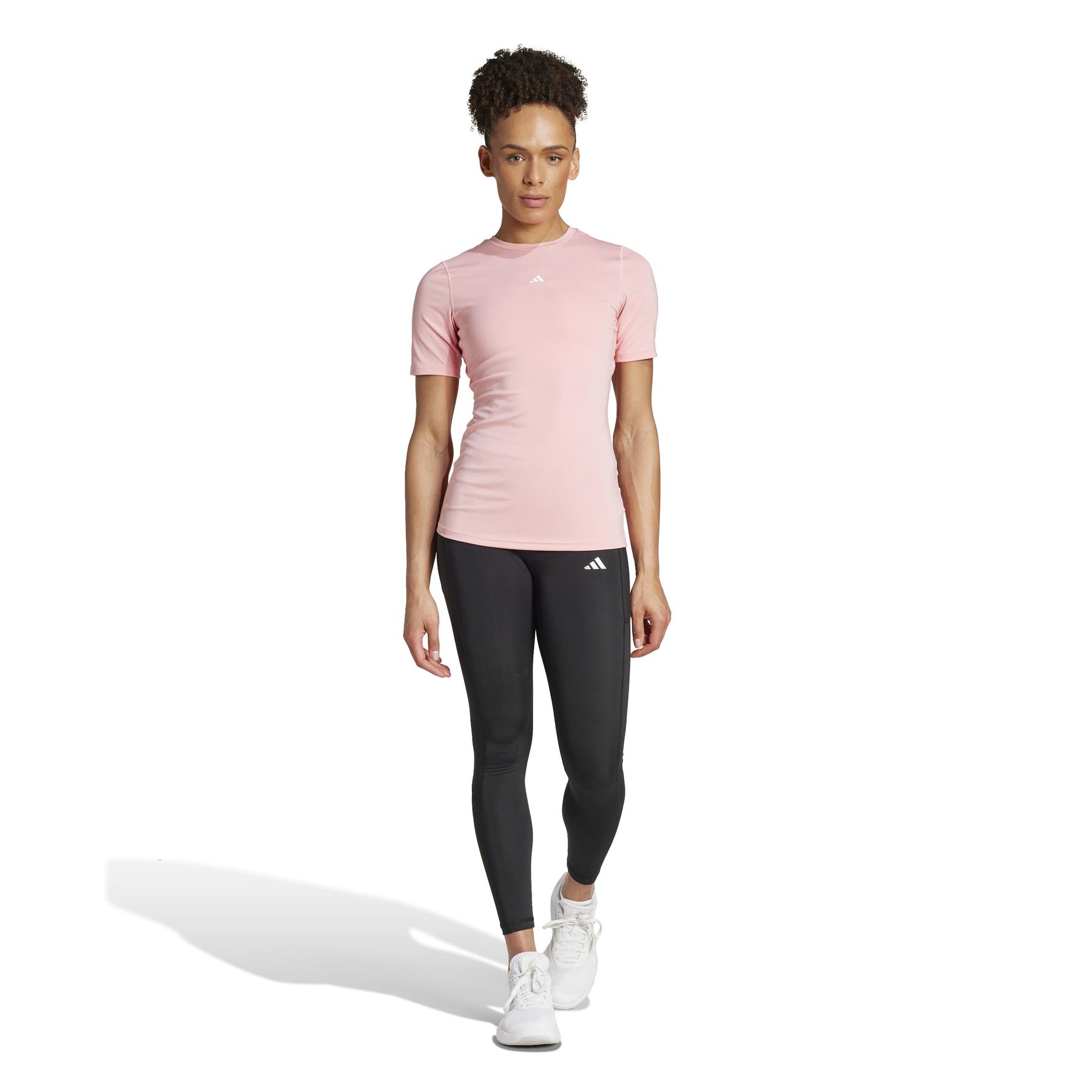 product/a/d/adidas_ix3258_7_apparel_on_model_standard_outfit_view_white.jpg