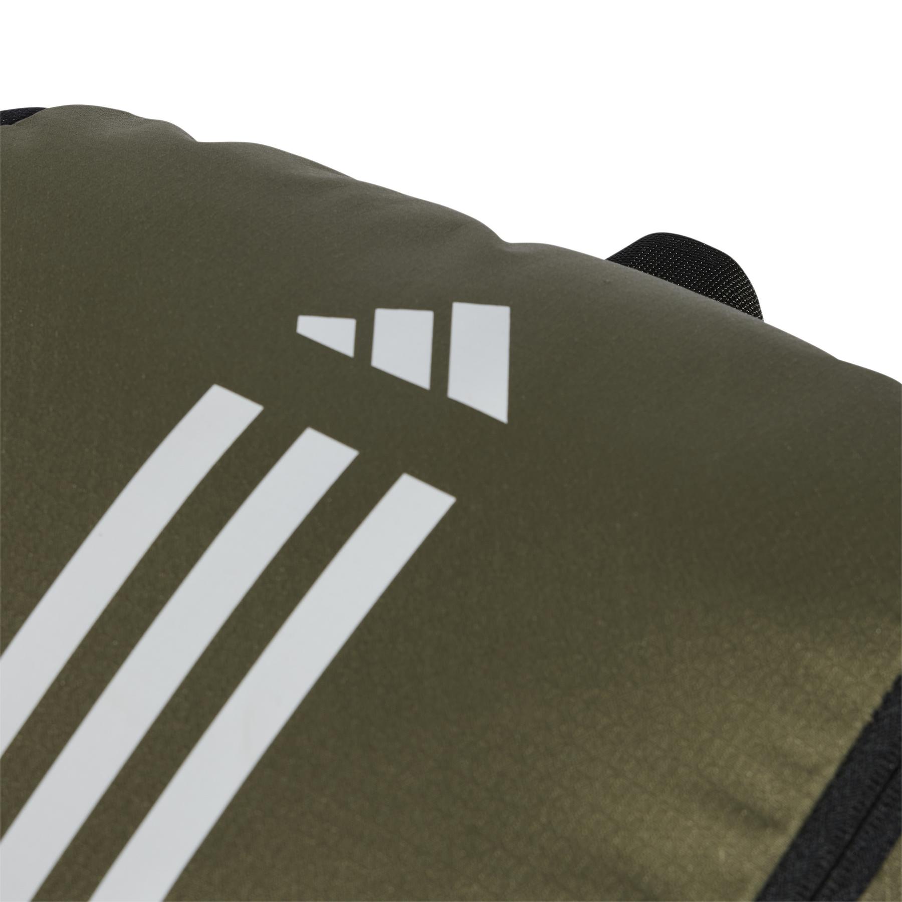 product/a/d/adidas_iz1909_4_hardware_photography_detail_view_1_white.jpg