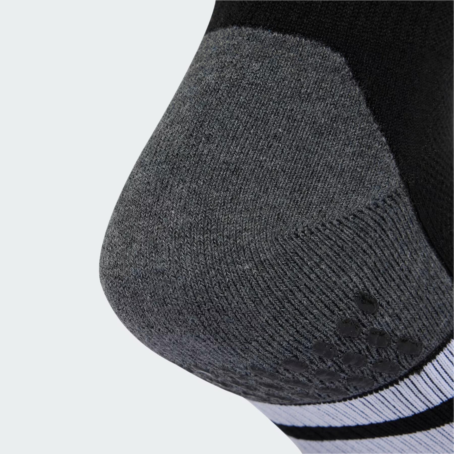 product/a/d/adidas_jc6448_black-dgreyh-white_4.jpg
