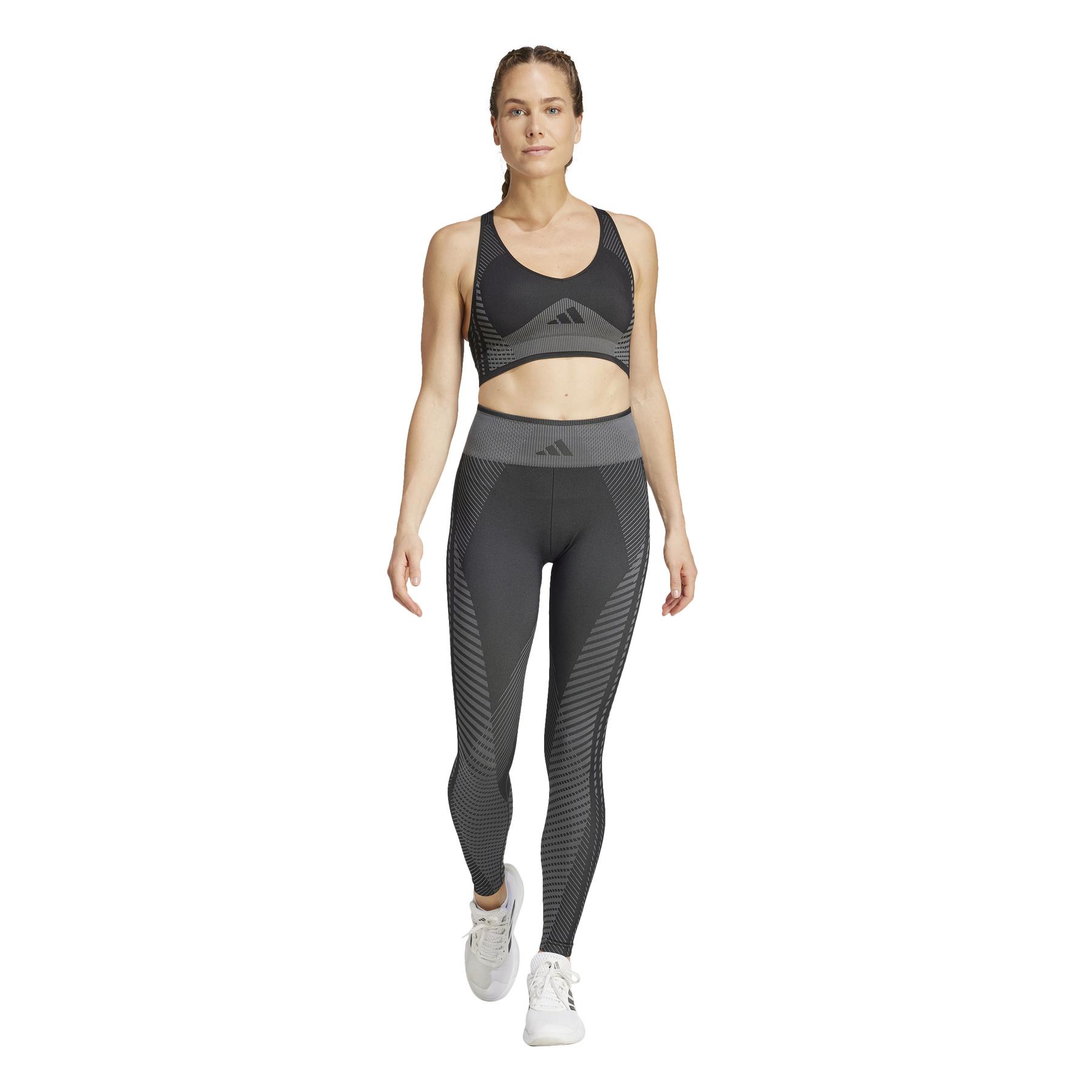 product/a/d/adidas_jd7163_black-gresix_6.jpg