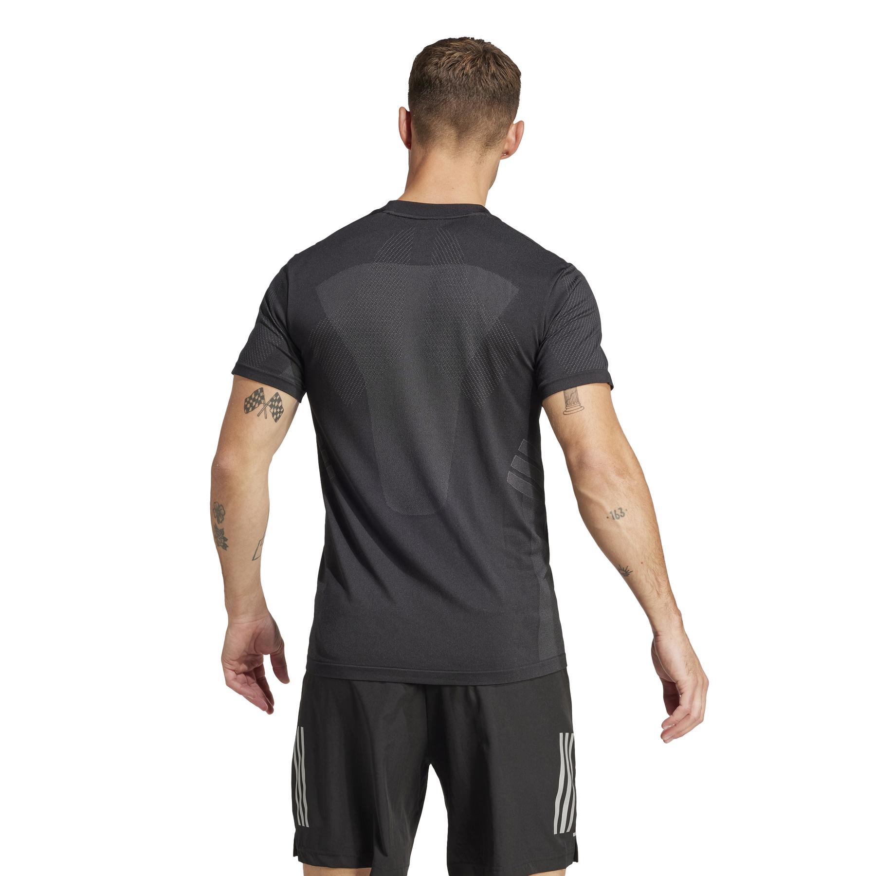product/a/d/adidas_je5666_black-gresix_3.jpg