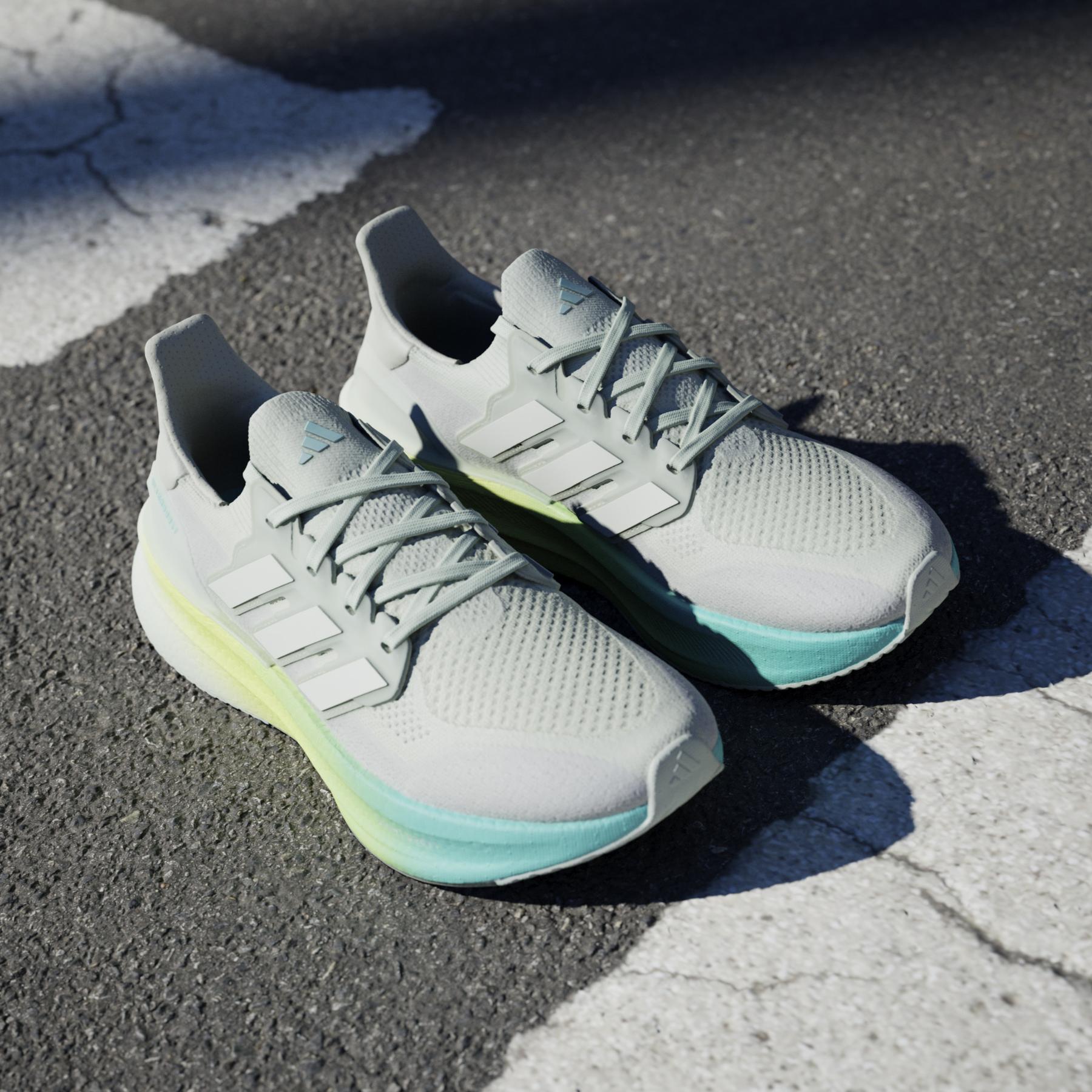 product/a/d/adidas_jh9068_21_footwear_photography_heromrktng_view_8-nw091625.jpg