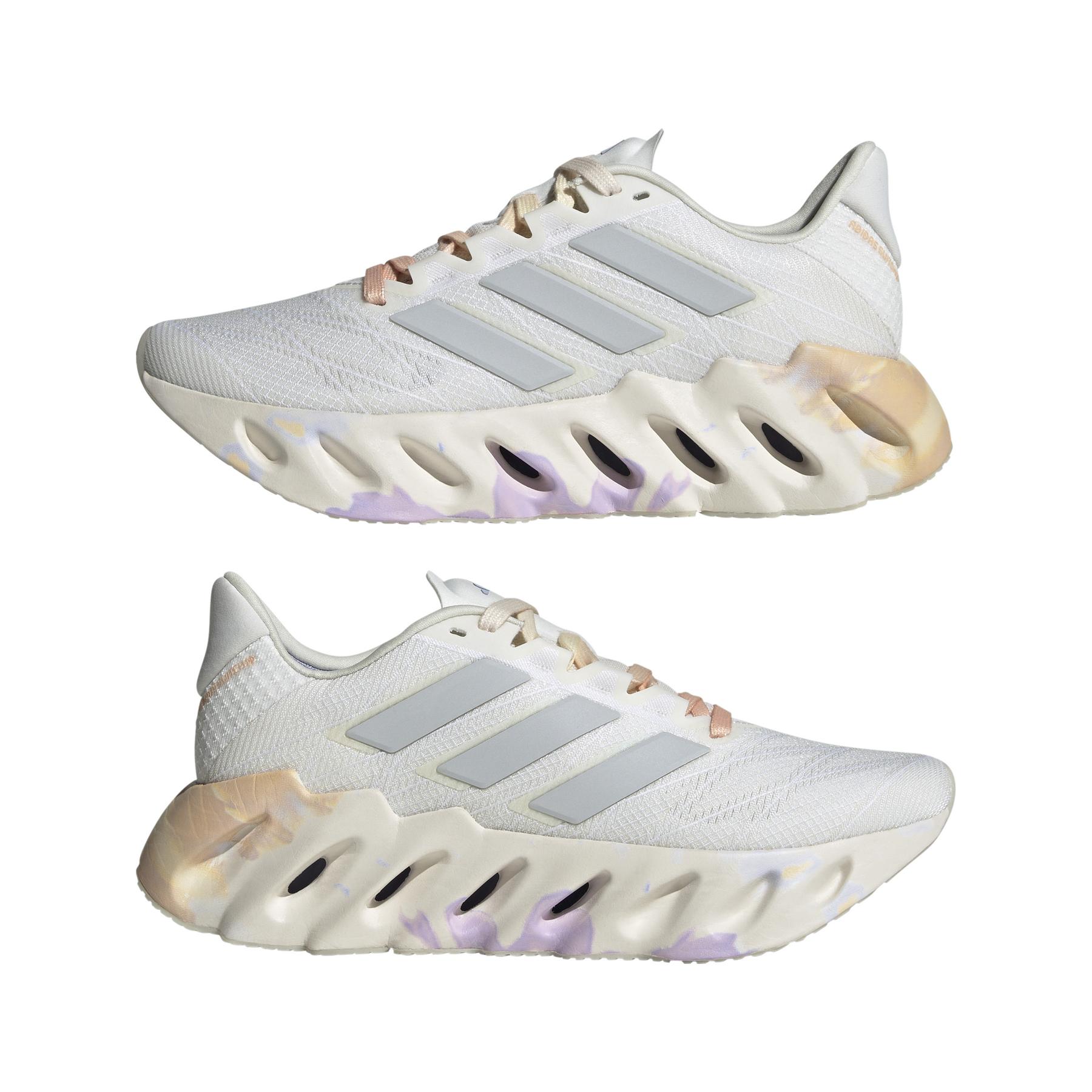 product/a/d/adidas_ji1461_10_footwear_photography_mirrored_pair_view_white-nw091625.jpg