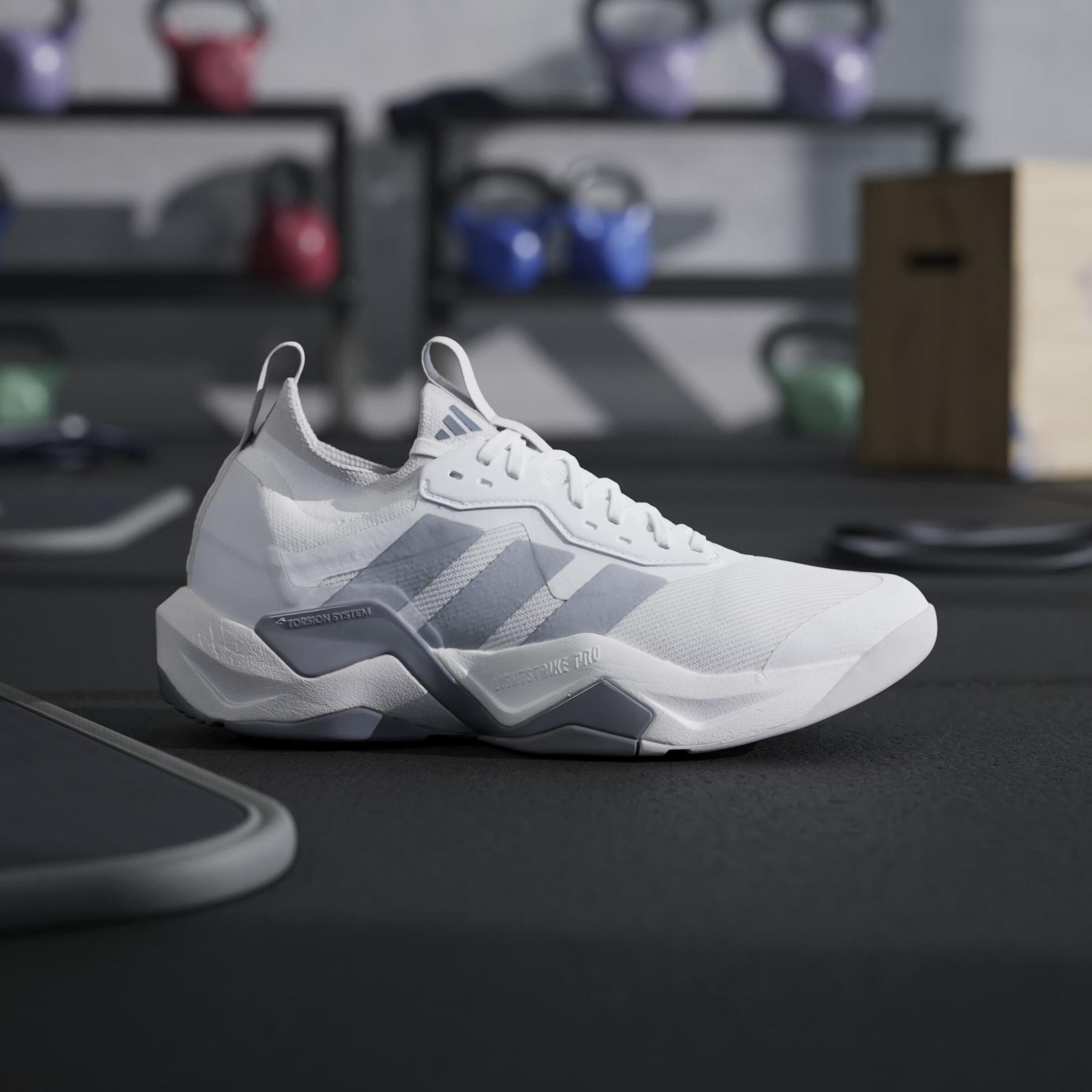 product/a/d/adidas_ji4196_16_footwear_photography_heromrktng_view_3-nw091625.jpg