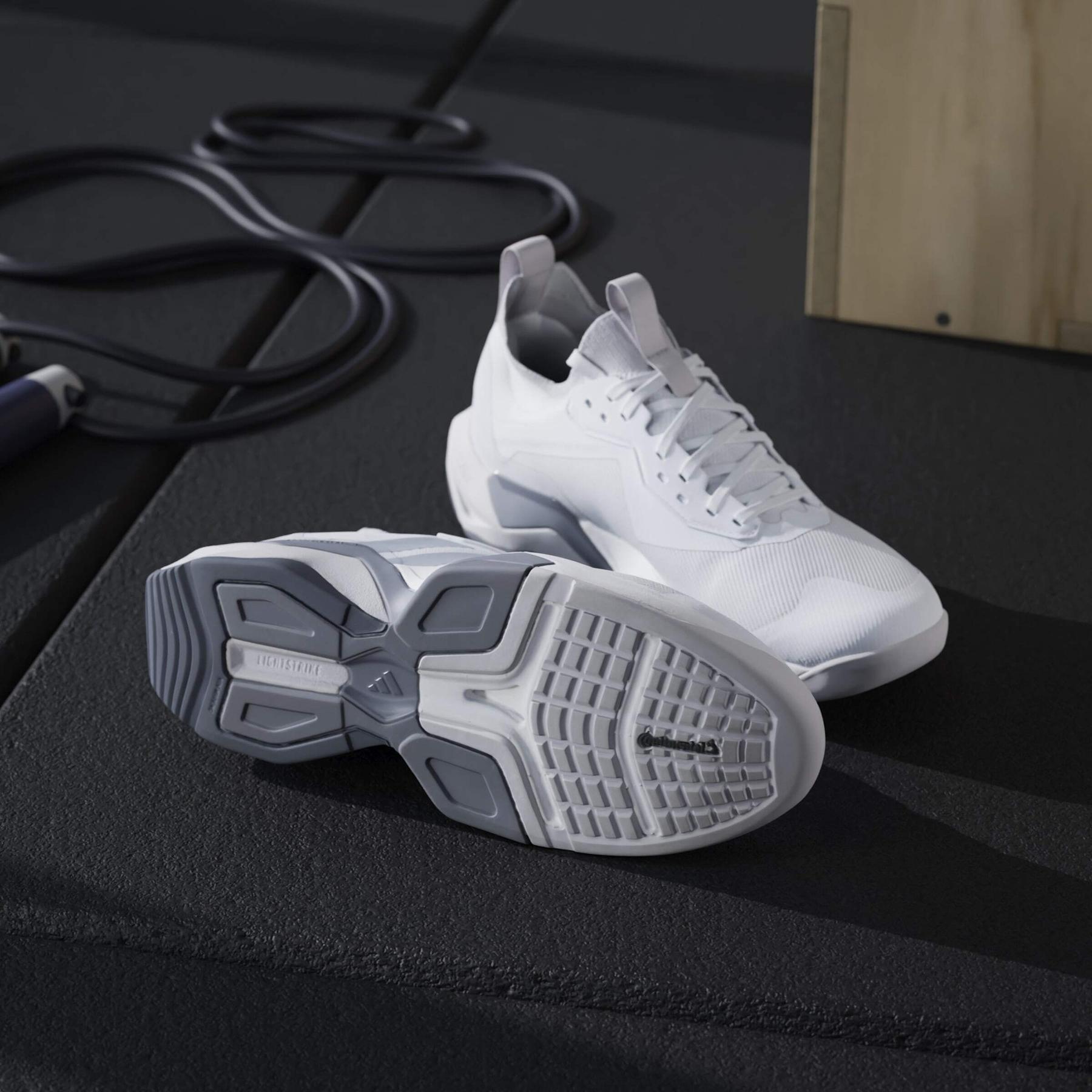product/a/d/adidas_ji4196_17_footwear_photography_heromrktng_view_4-nw091625.jpg