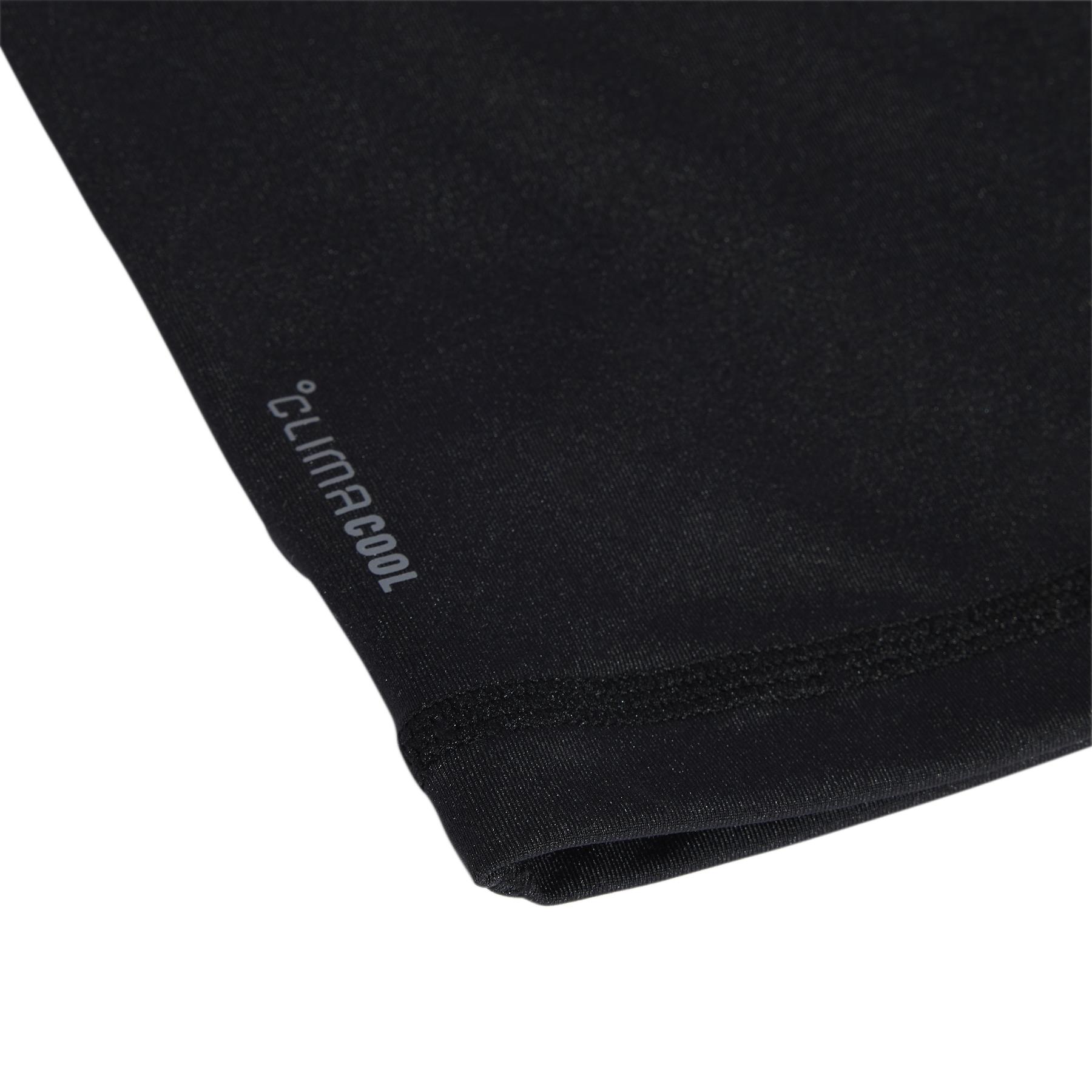 product/a/d/adidas_jm3081_black-refsil_3.jpg