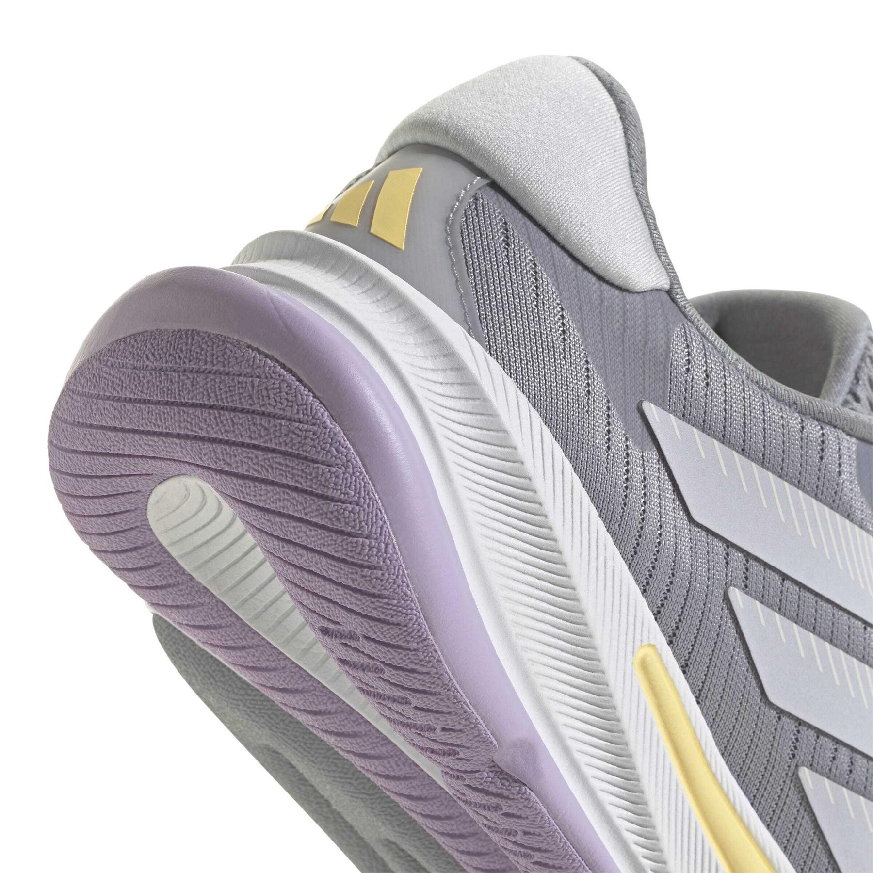 product/a/d/adidas_jq1758_8_footwear_photography_detail_view_1_white-nw091625.jpg