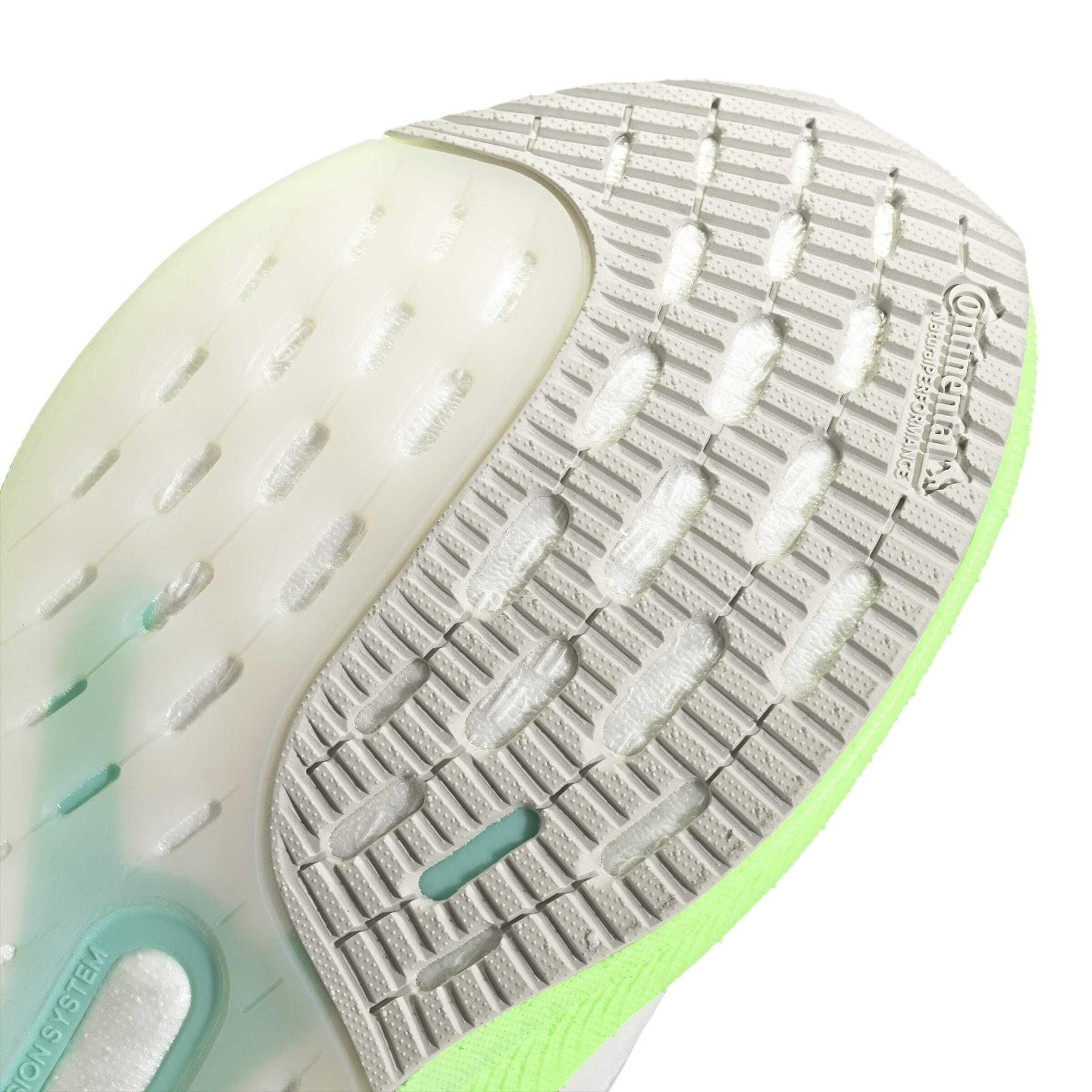 product/a/d/adidas_jq2927_8_footwear_photography_detail_view_1_white-nw091625.jpg