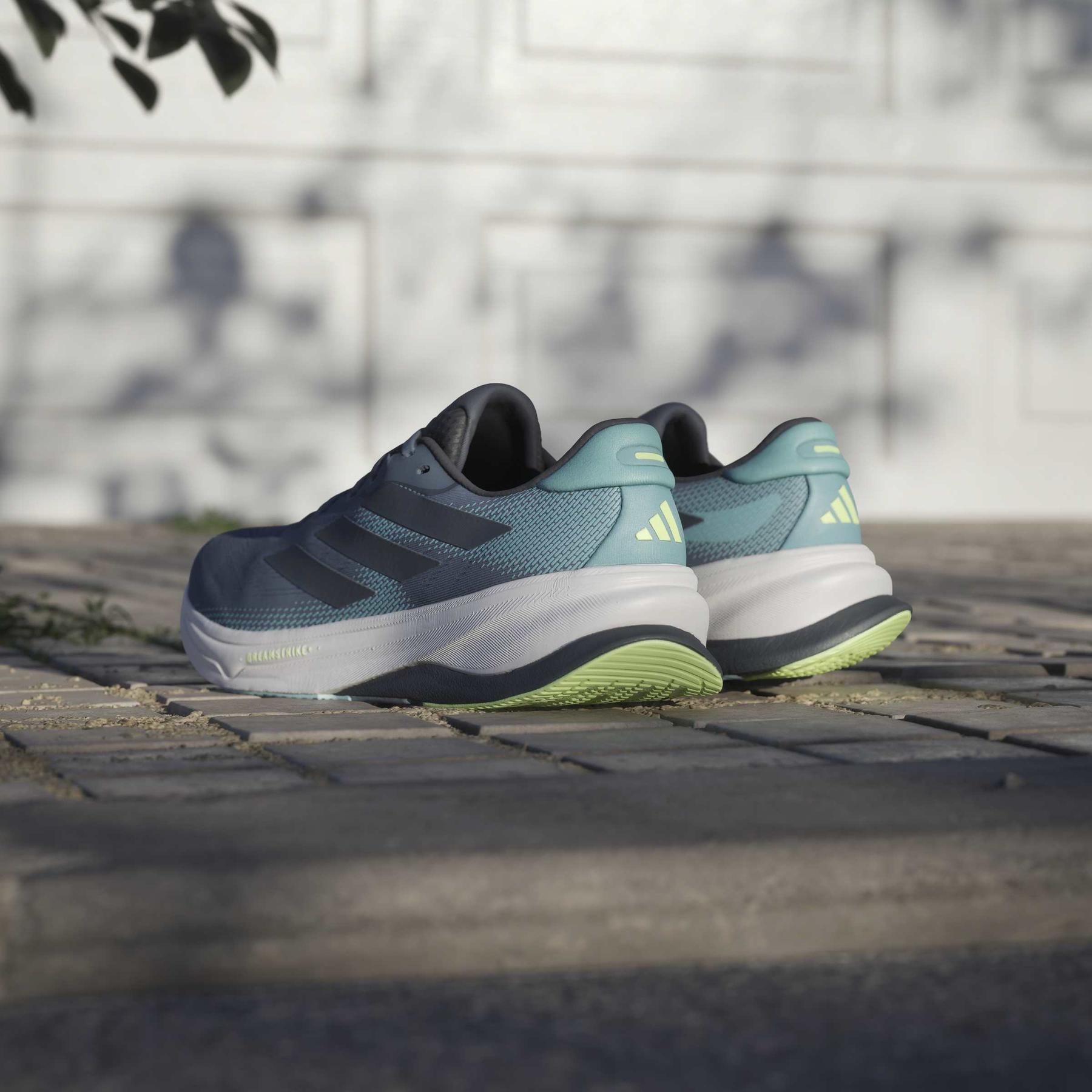 product/a/d/adidas_jq5080_20_footwear_photography_heromrktng_view_6-nw091625.jpg