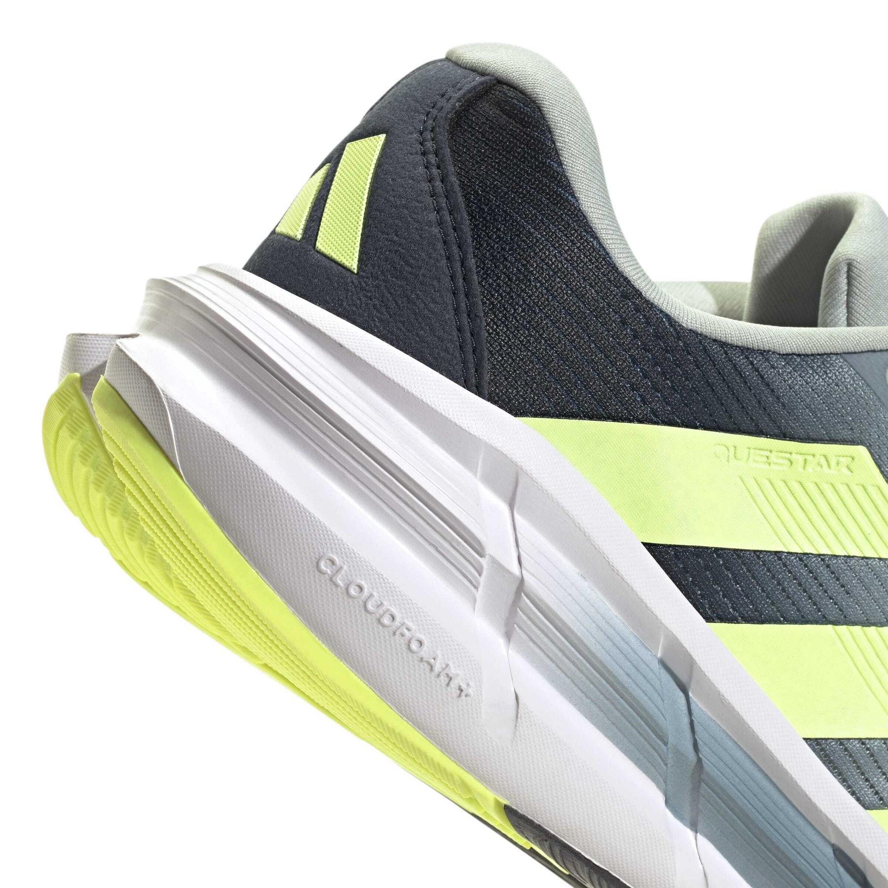 product/a/d/adidas_jq5085_9_footwear_photography_detail_view_2_white-nw091625.jpg