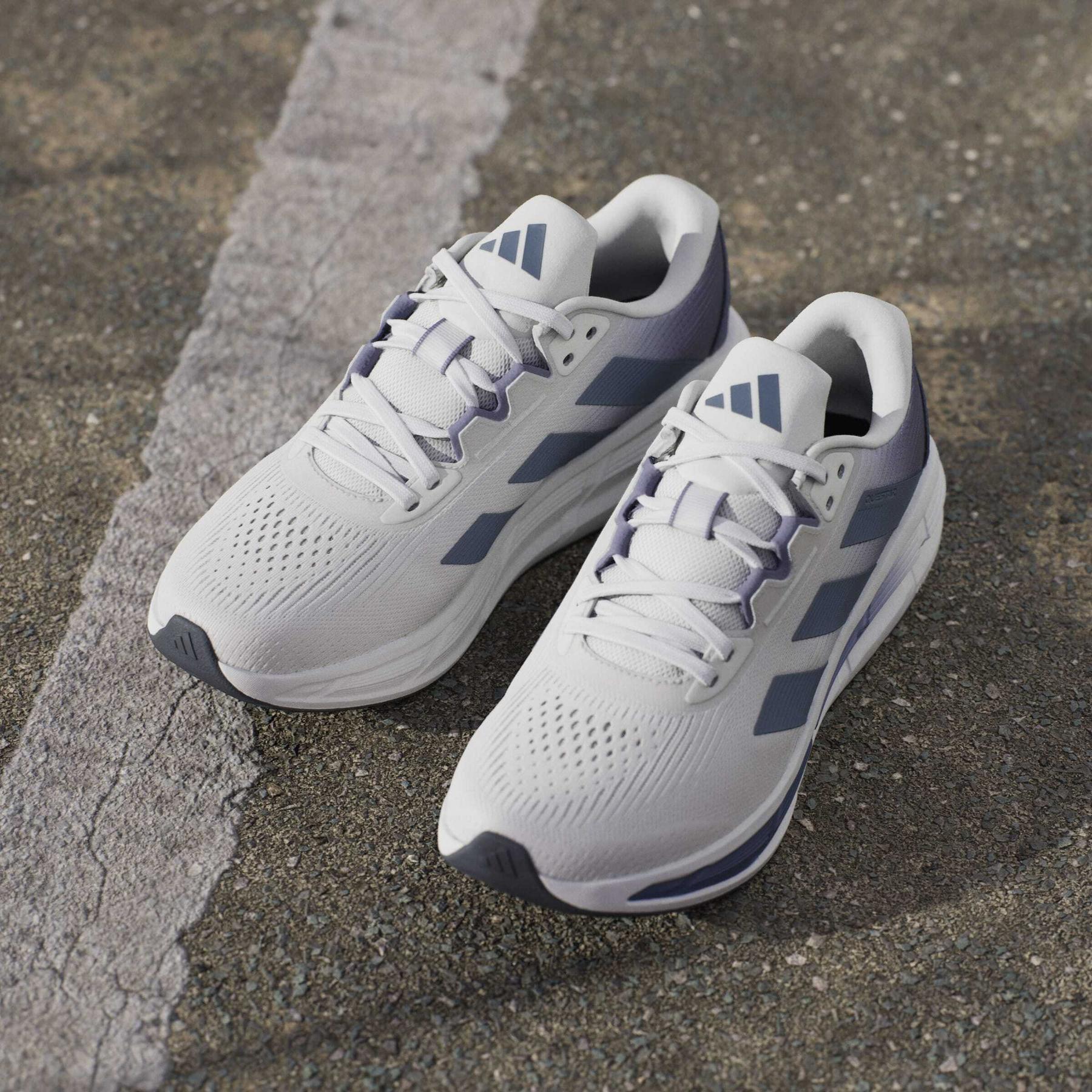 product/a/d/adidas_jq5086_17_footwear_photography_heromrktng_view_5-nw091625.jpg