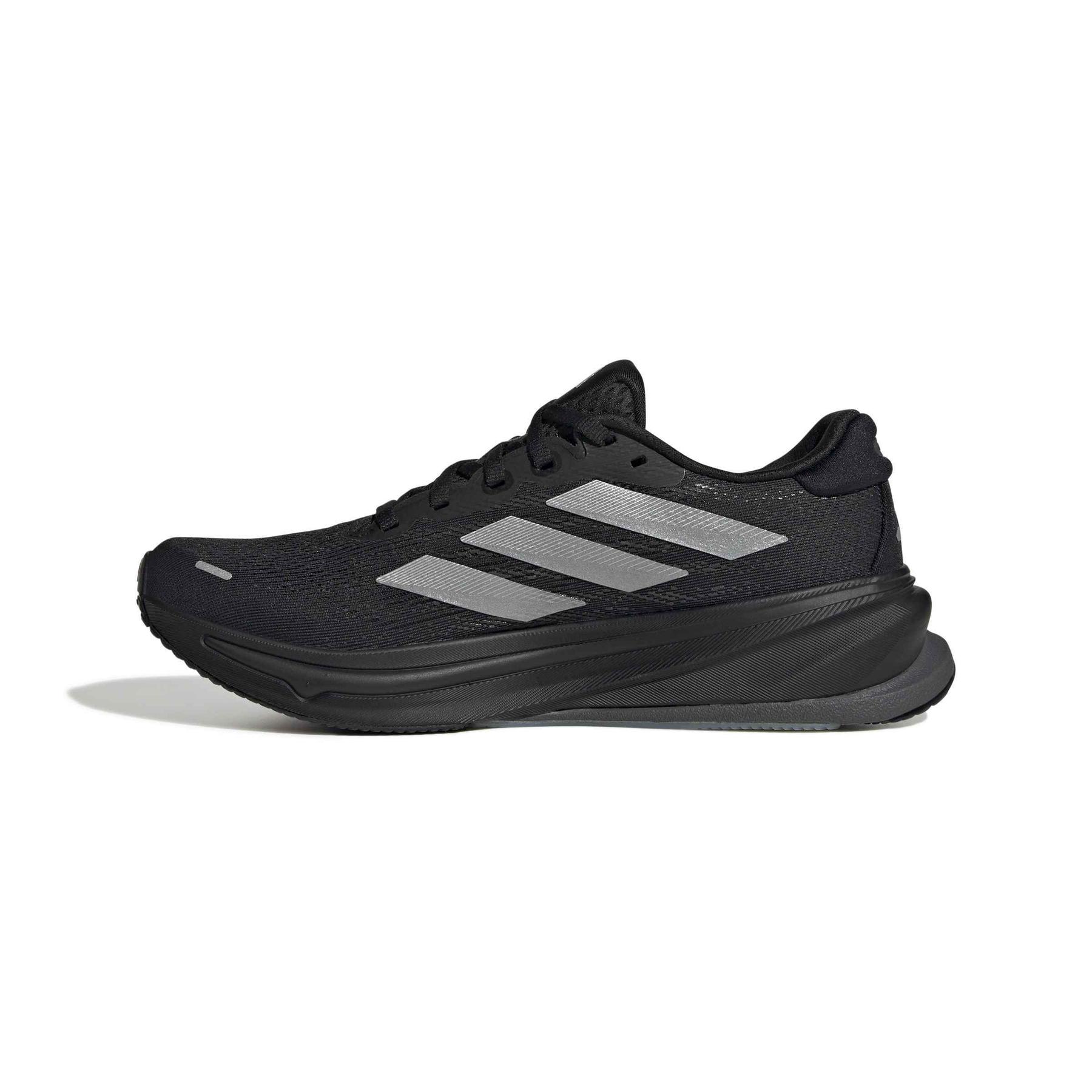 product/a/d/adidas_jq7697_5_footwear_photography_side_medial_center_view_white.jpg