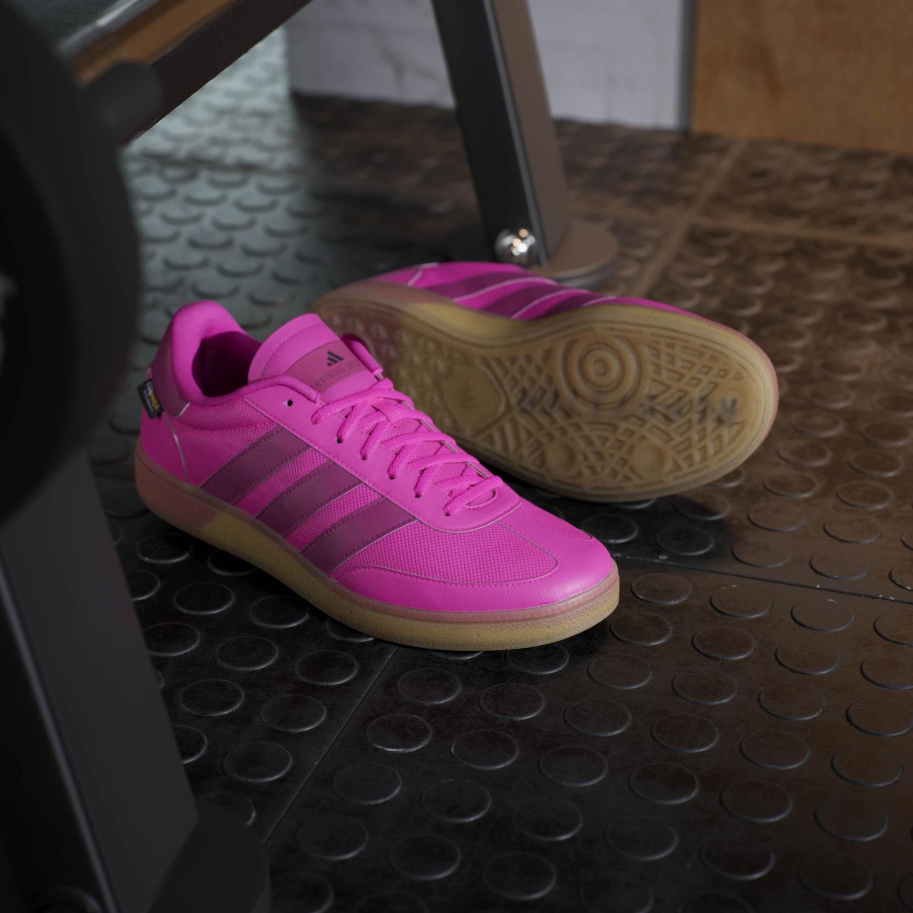 product/a/d/adidas_jq9021_20_footwear_photography_heromrktng_view_8-nw091625.jpg