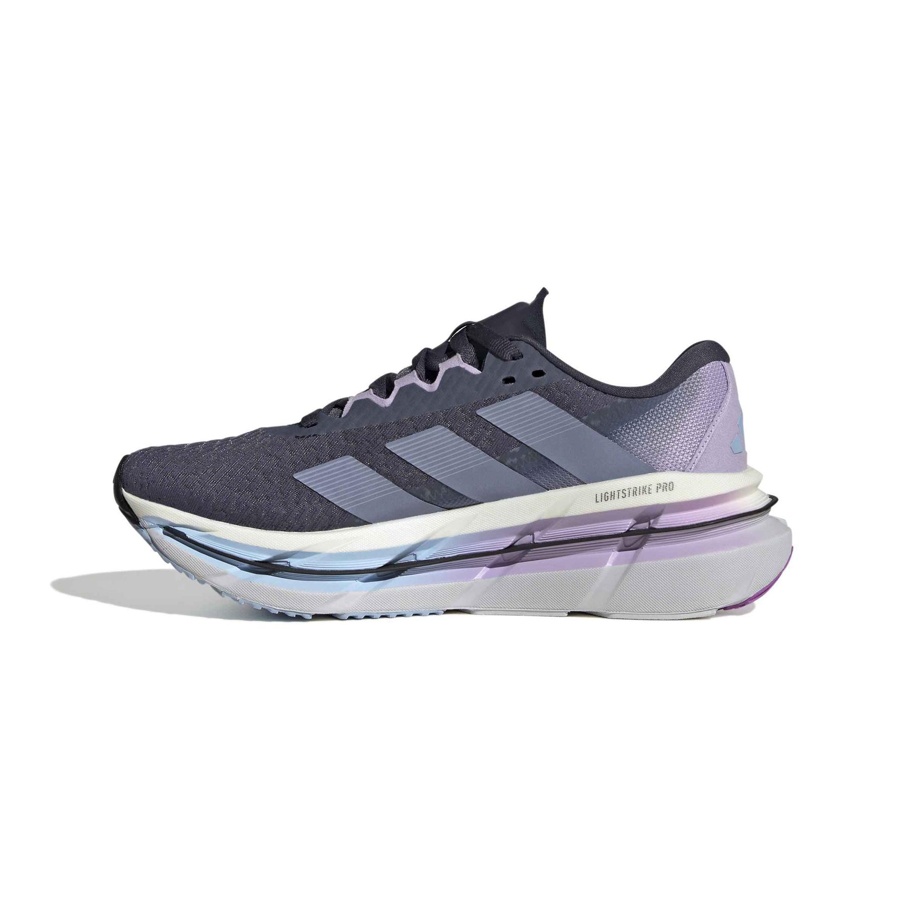 product/a/d/adidas_jr0275_5_footwear_photography_side_medial_center_view_white-nw091625.jpg