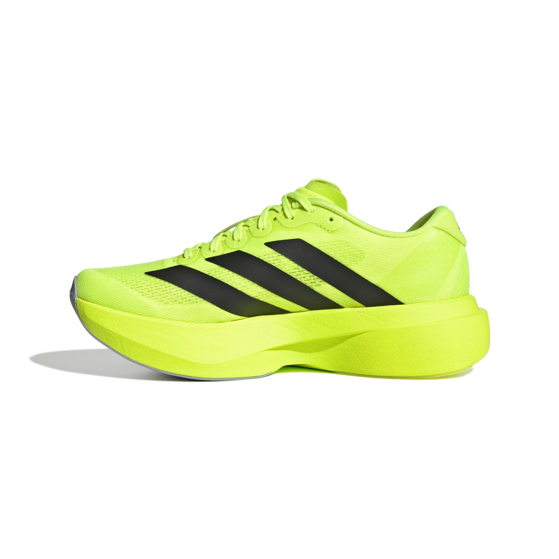product/a/d/adidas_jr5839_5_footwear_photography_side_medial_center_view_white-nw091725.jpg