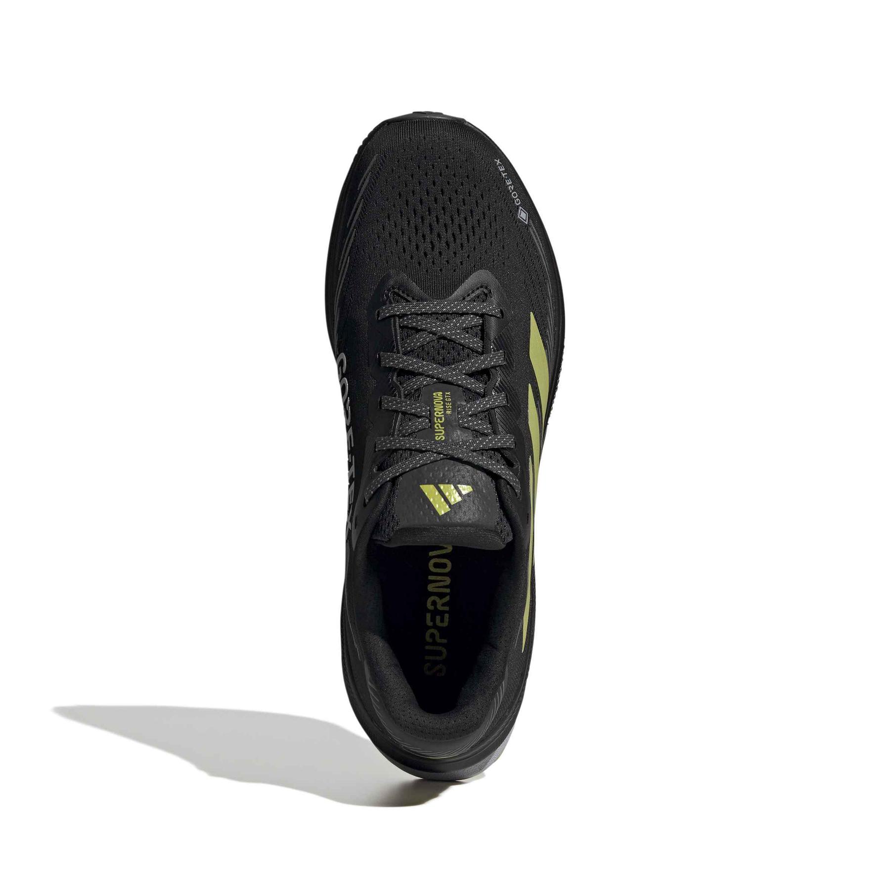 product/a/d/adidas_jr9598_3_footwear_photography_top_portrait_view_white-nw091725.jpg