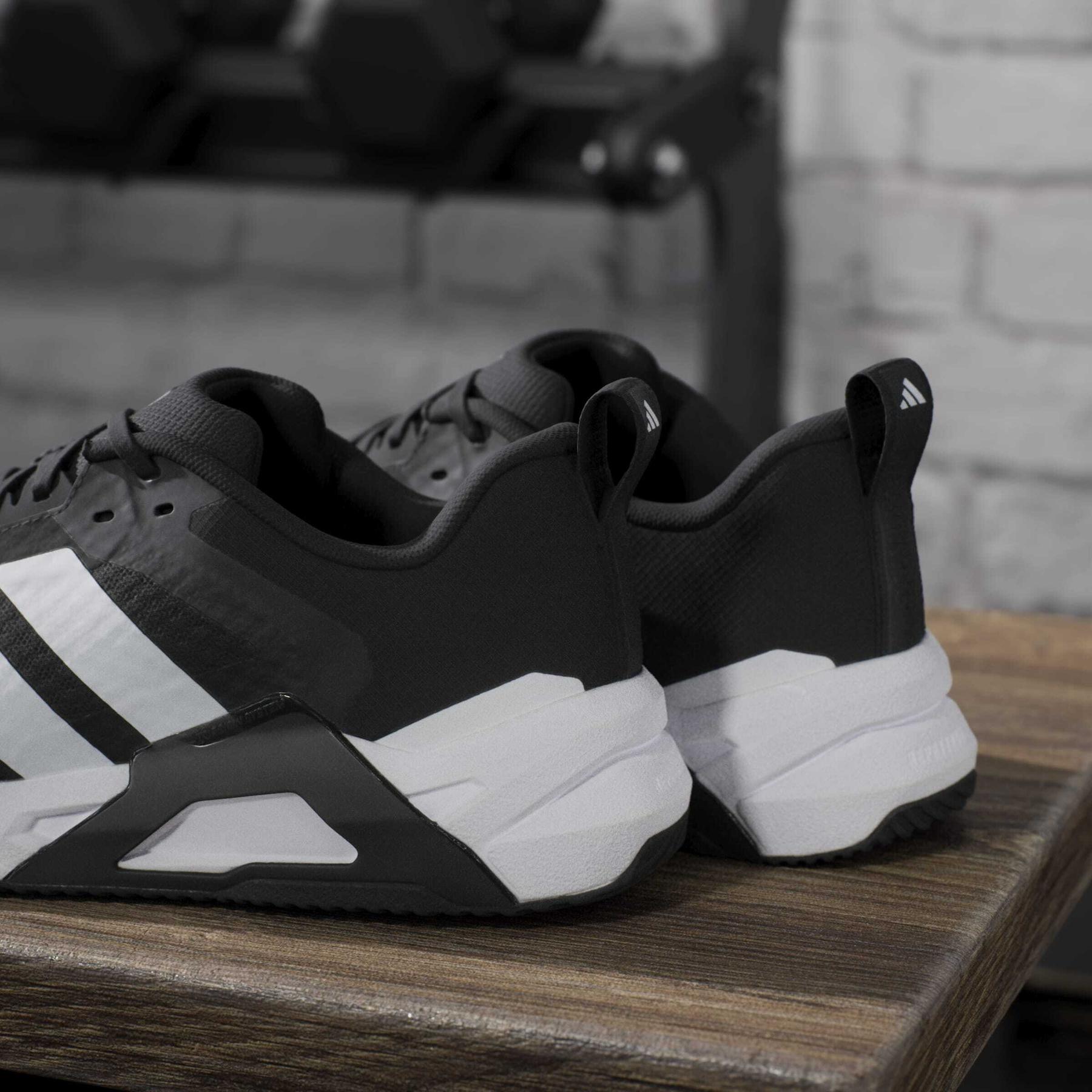 product/a/d/adidas_js3036_23_footwear_photography_heromrktng_view_10-nw091725.jpg