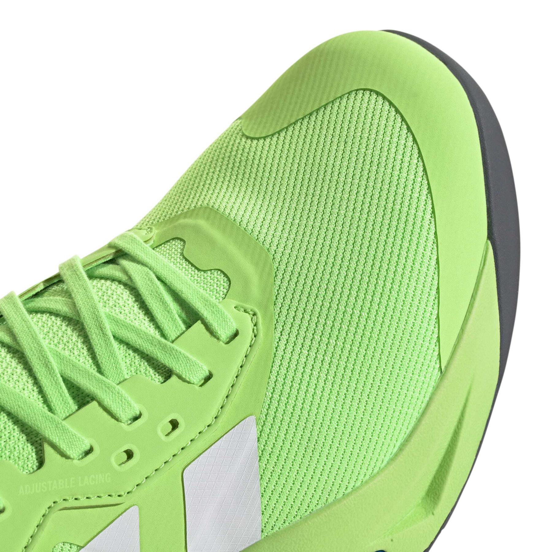 product/a/d/adidas_js3168_8_footwear_photography_detail_view_1_white-nw091725.jpg