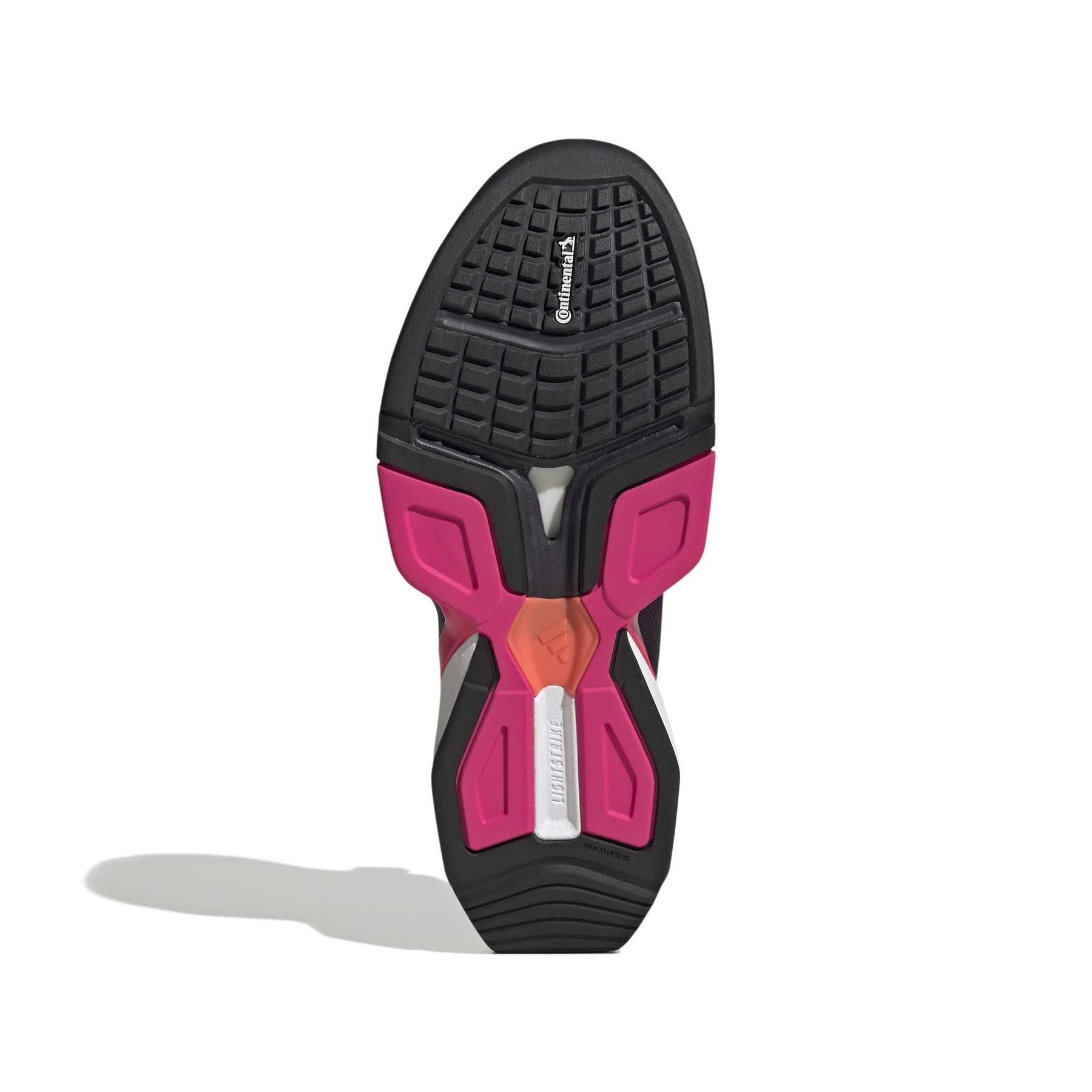 product/a/d/adidas_js3169_4_footwear_photography_bottom_view_white-nw091725.jpg