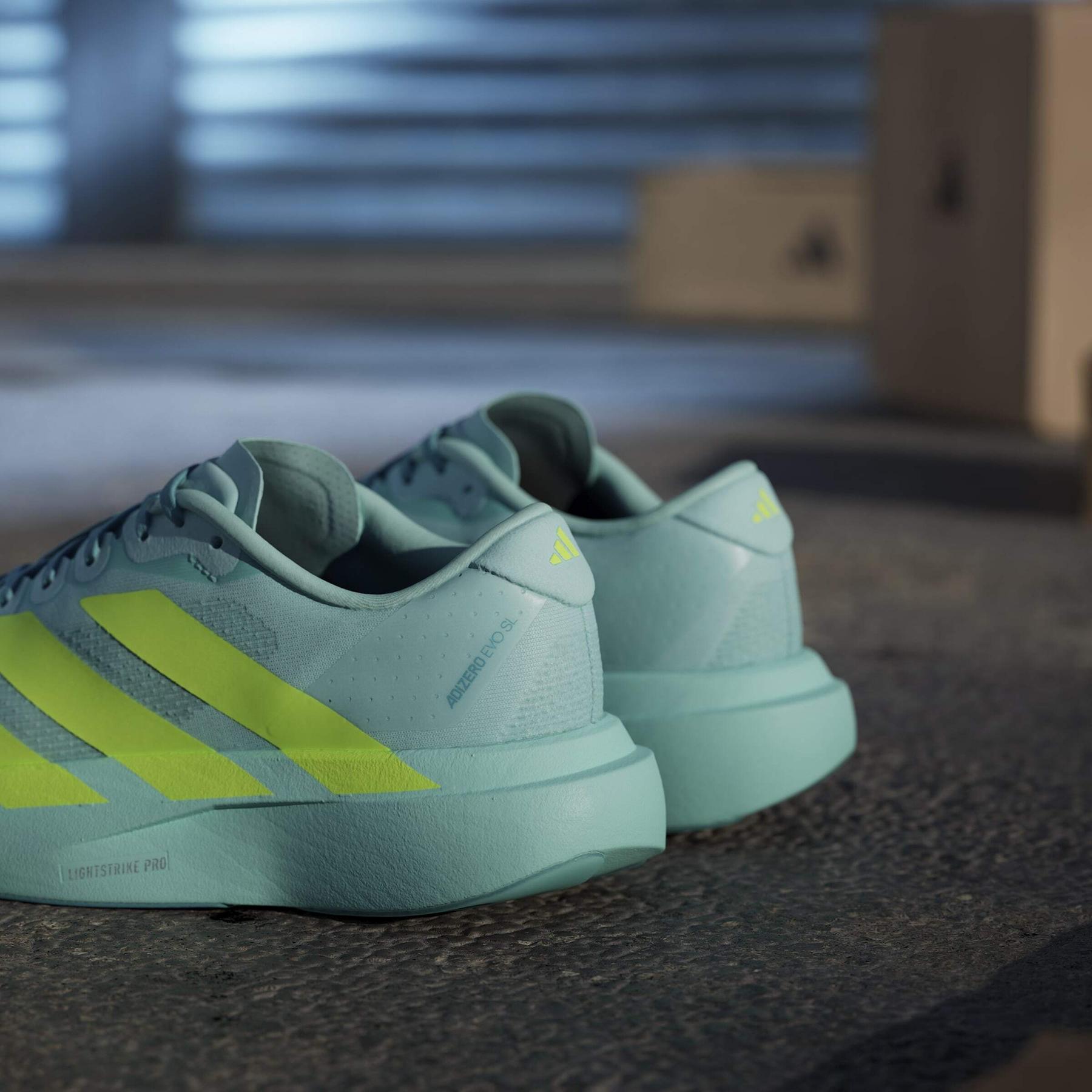 product/a/d/adidas_js4452_23_footwear_photography_heromrktng_view_10-nw091725.jpg