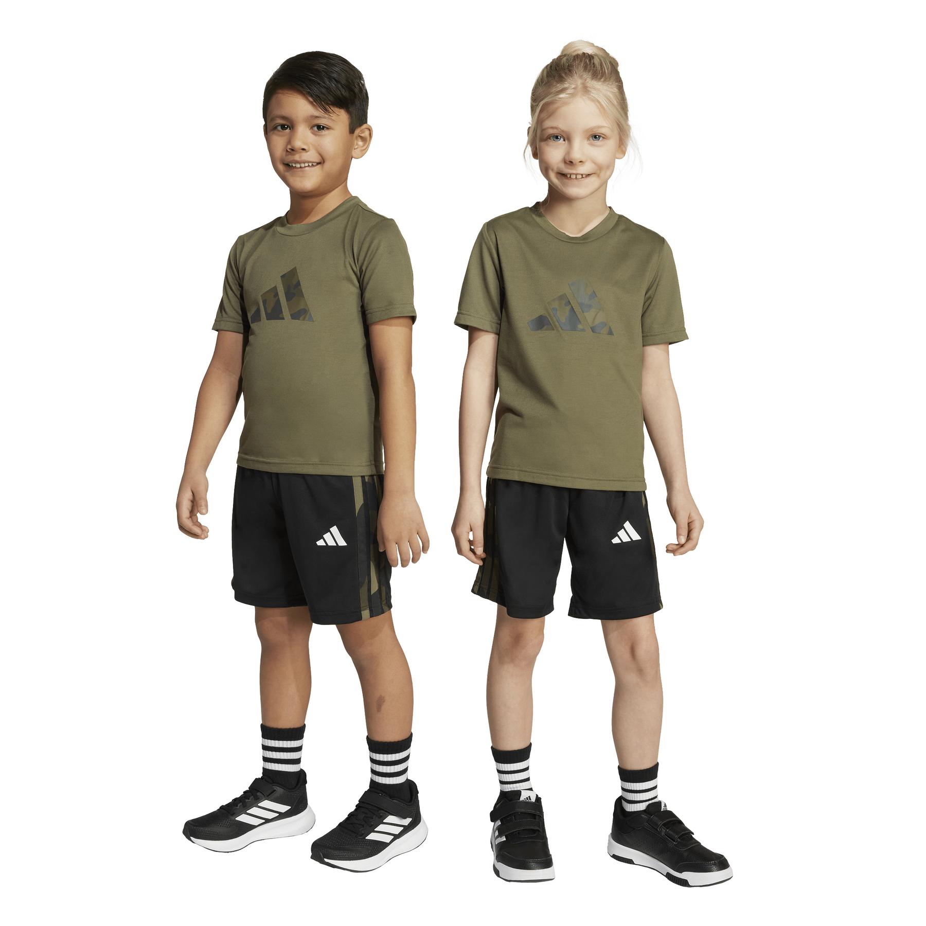 product/a/d/adidas_jw5001_noir-vert_10.jpg