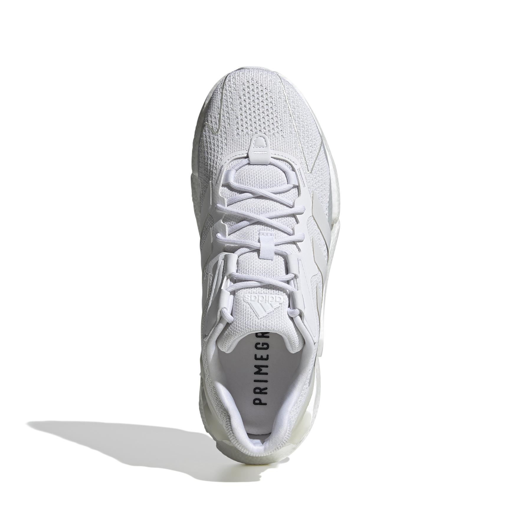 product/a/d/adidas_s23668_3_footwear_photography_top_portrait_view_white_000.jpg
