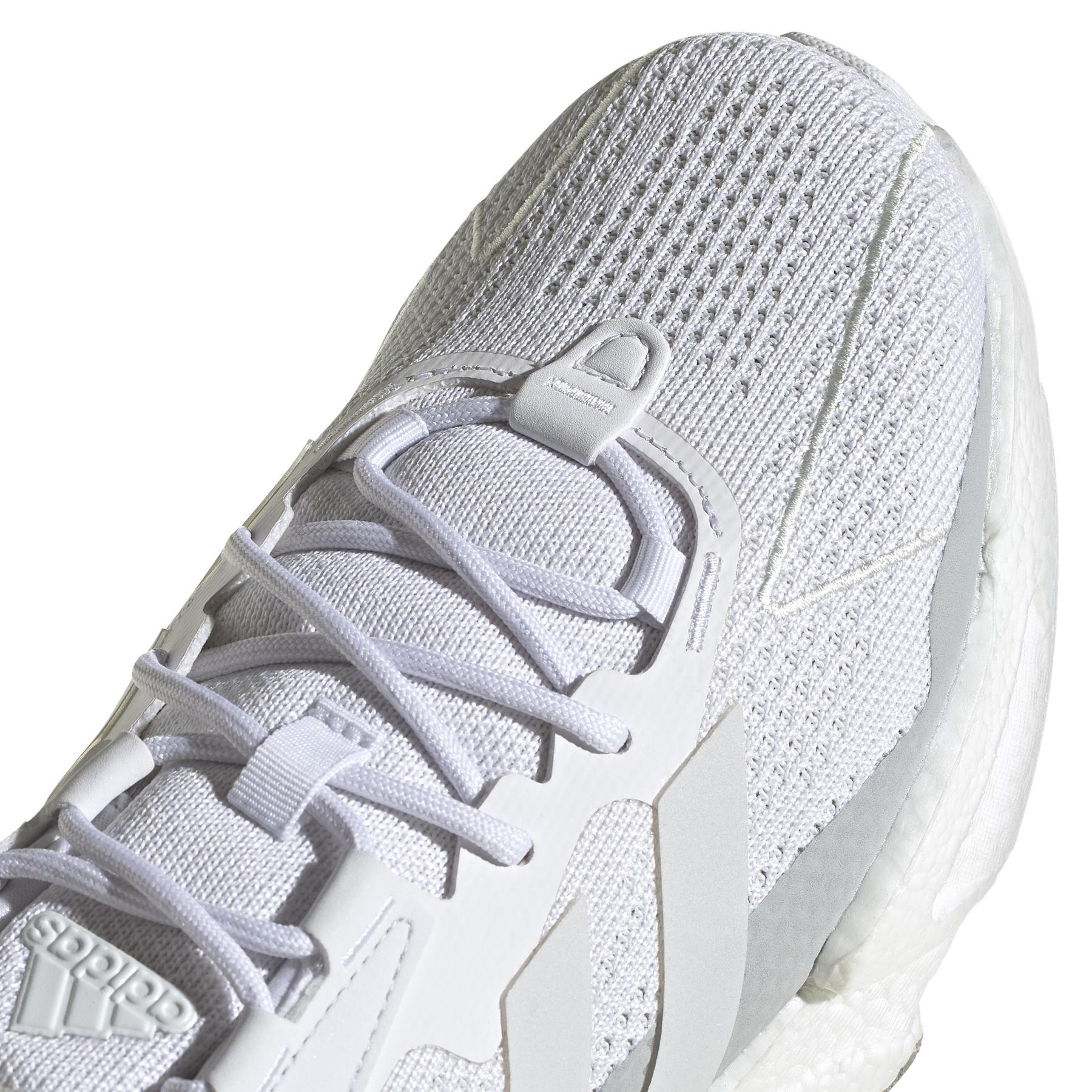 product/a/d/adidas_s23668_8_footwear_photography_detail_view_1_white_000.jpg