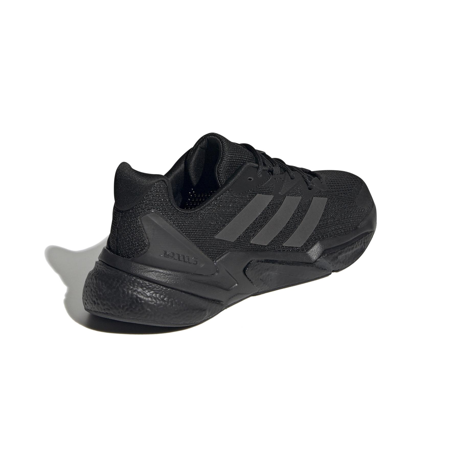 product/a/d/adidas_s23679_7_footwear_photography_back_lateral_top_view_white_000.jpg