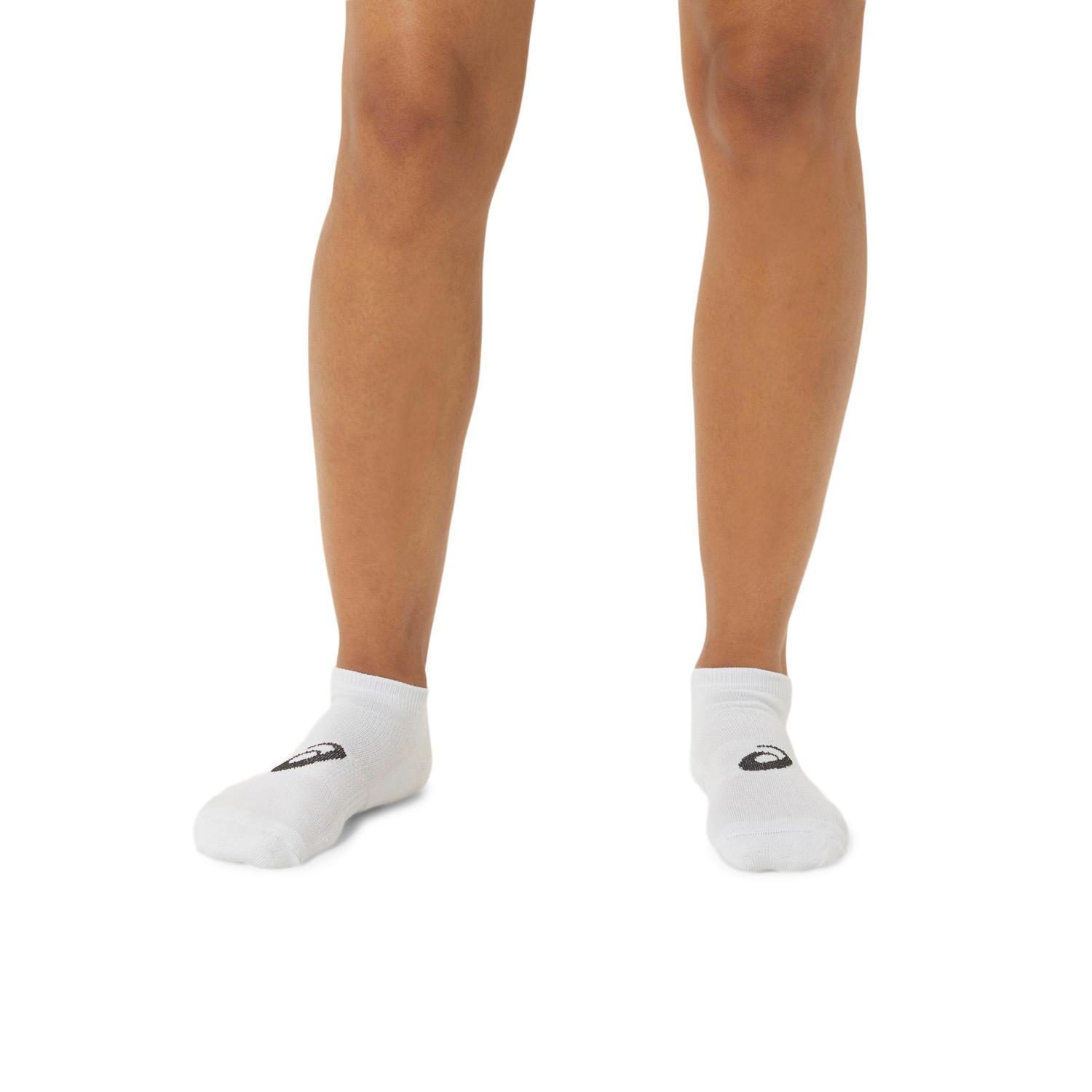 product/a/s/asics_3033b556_961_gf_z4_glb.jpg