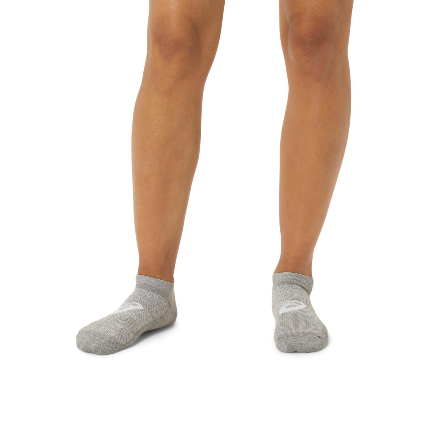 product/a/s/asics_3033b556_961_gf_z8_glb.jpg